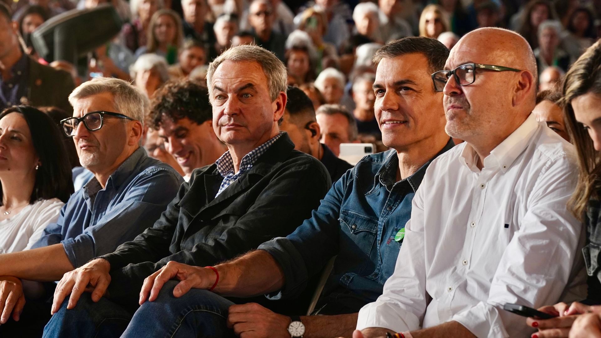 Zapatero con Sánchez en un acto del PSOE