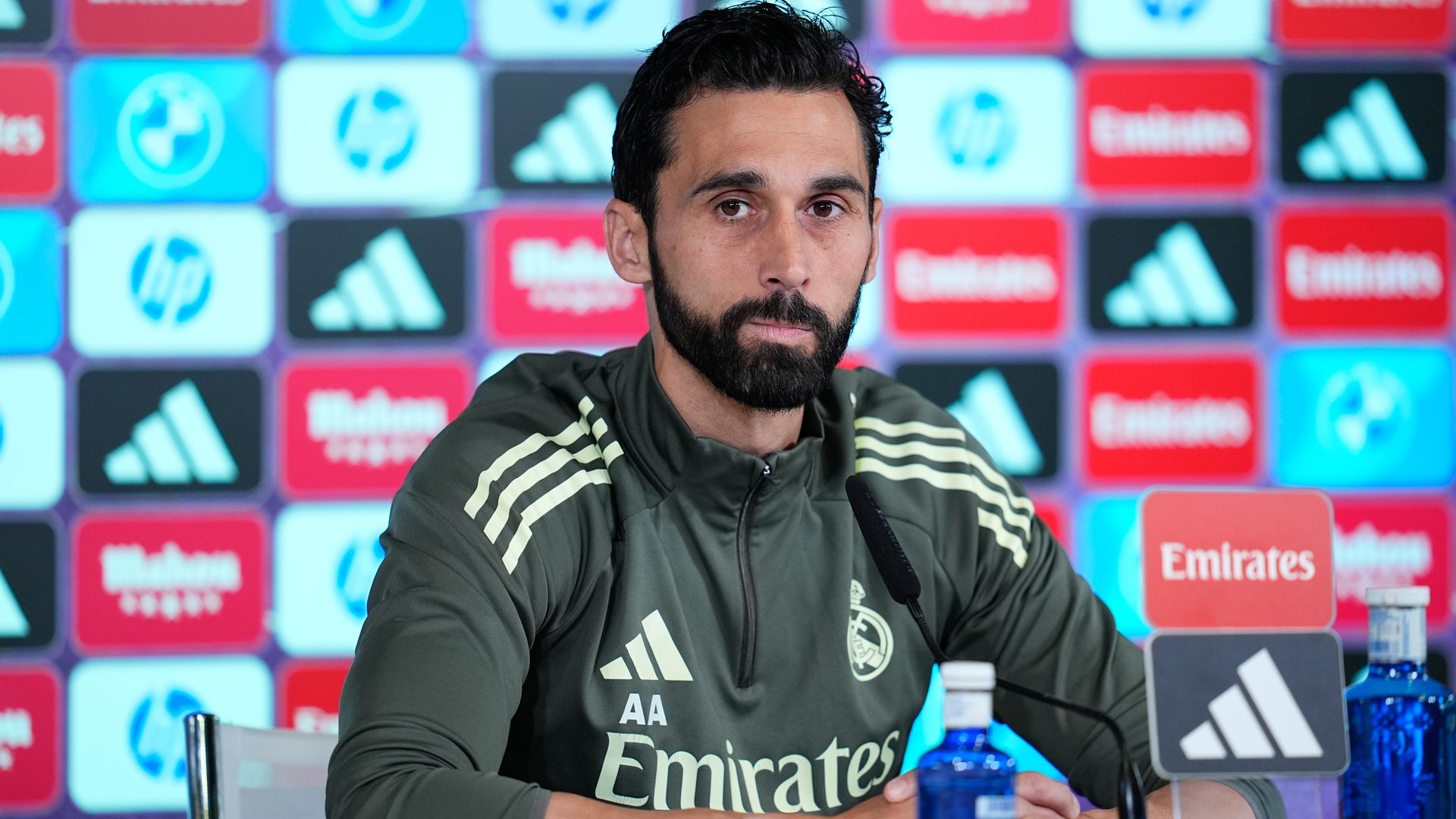Álvaro Arbeloa confirma su marcha como entrenador del Real Madrid: “Me voy agradecido” Álvaro Arbeloa confirma su marcha como entrenador del Real Madrid: “Me voy agradecido”