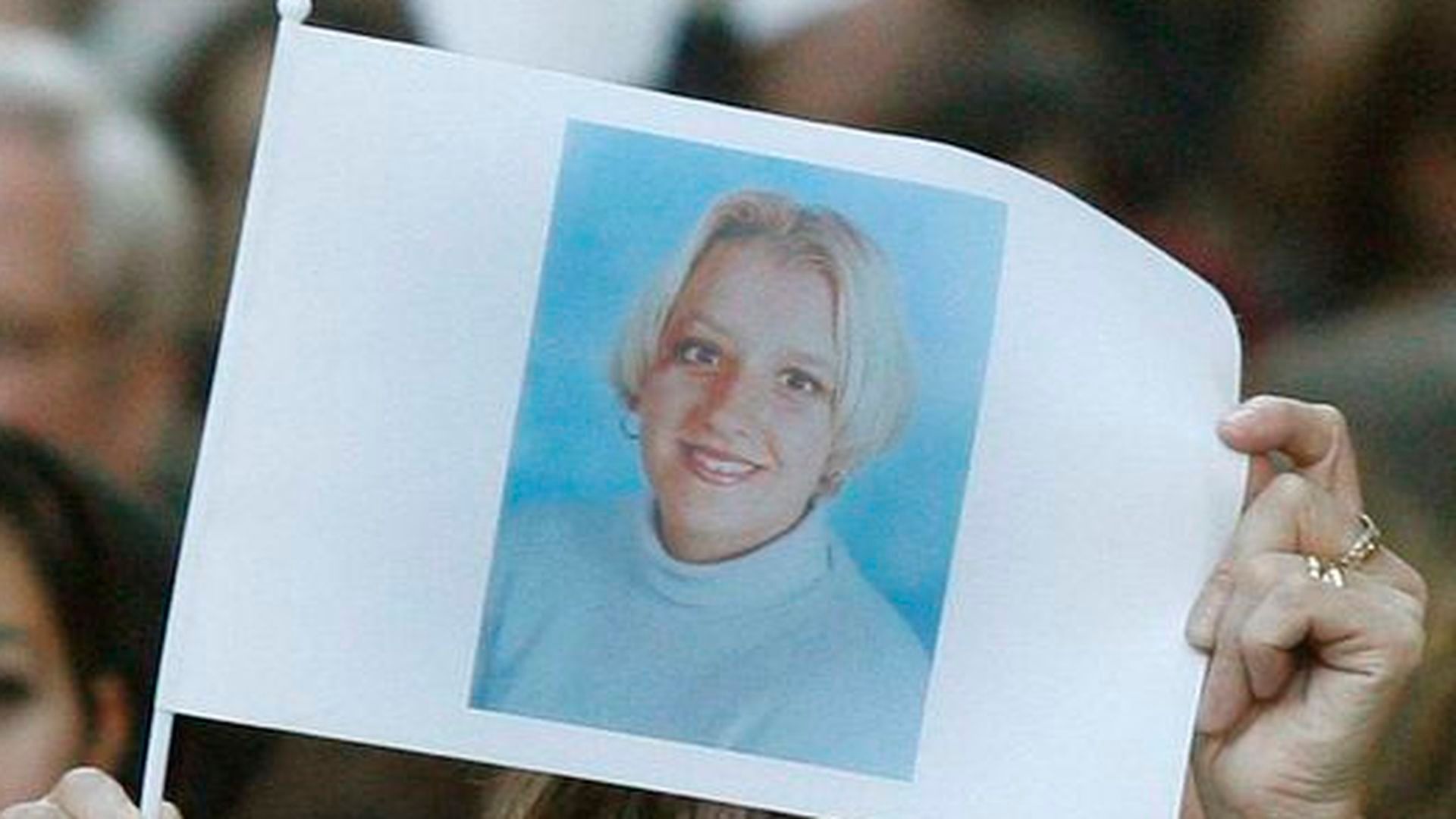 Imagen de un cartel de Sandra Palo, la joven que fue asesinada en mayo de 2003