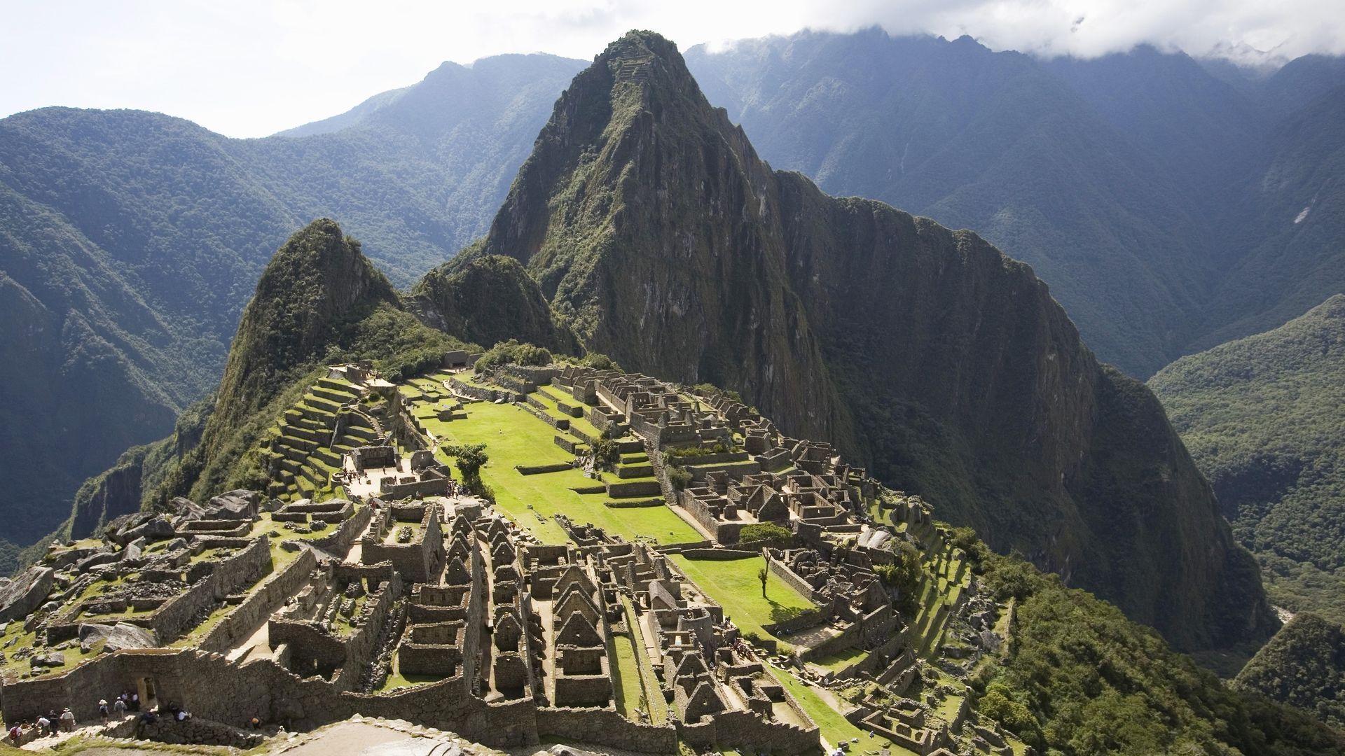 Muere un turista australiano al caer desde una montaña en el Camino Inca hacia Machu Picchu Muere un turista australiano al caer desde una montaña en el Camino Inca hacia Machu Picchu