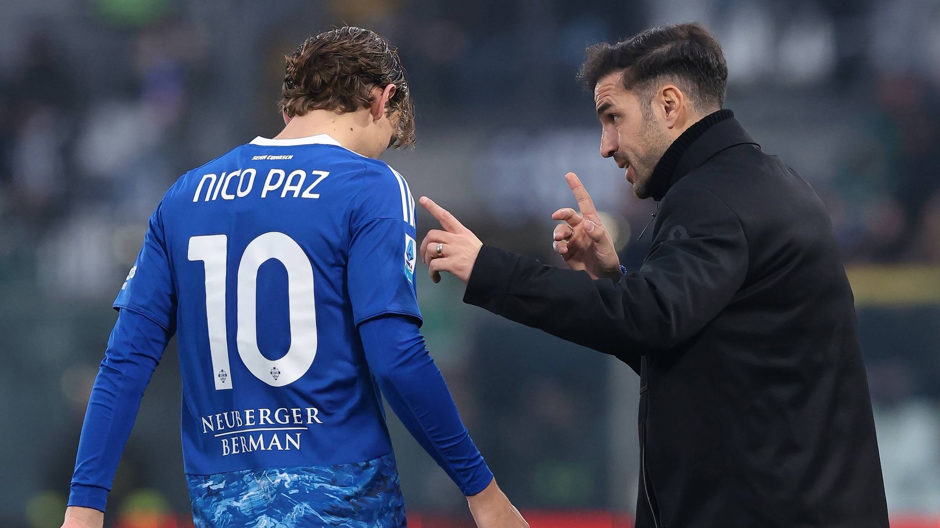 Nico Paz y Cesc Fábregas en el Como