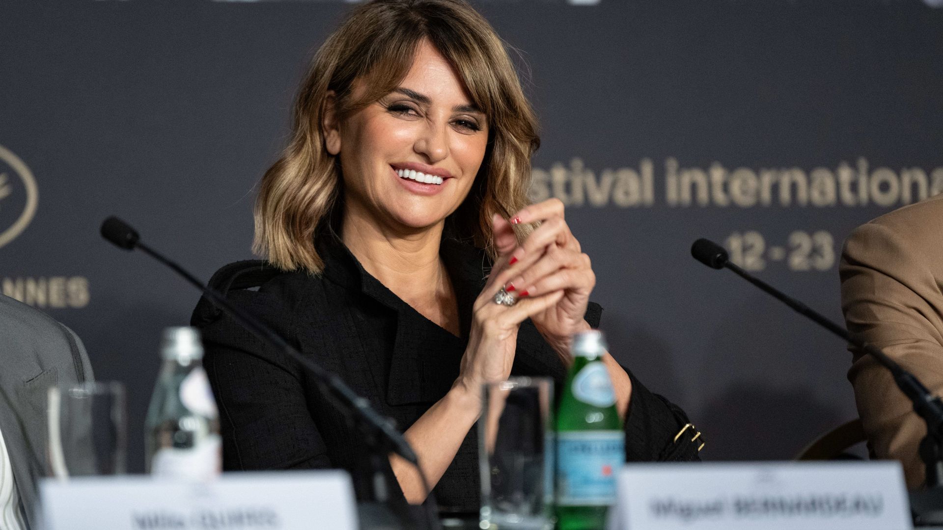 Penélope Cruz cree que las emociones que vivió tras recibir el falso diagnóstico quedaron reflejadas en sus escenas de 'La bola negra'