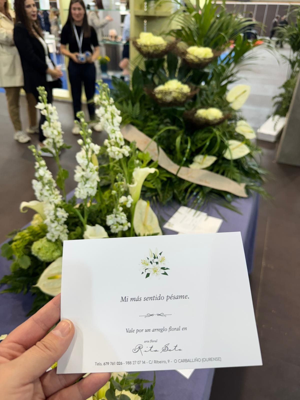 Un vale por un arreglo floral después del funeral, una de las novedosas propuestas presentadas en Funergal