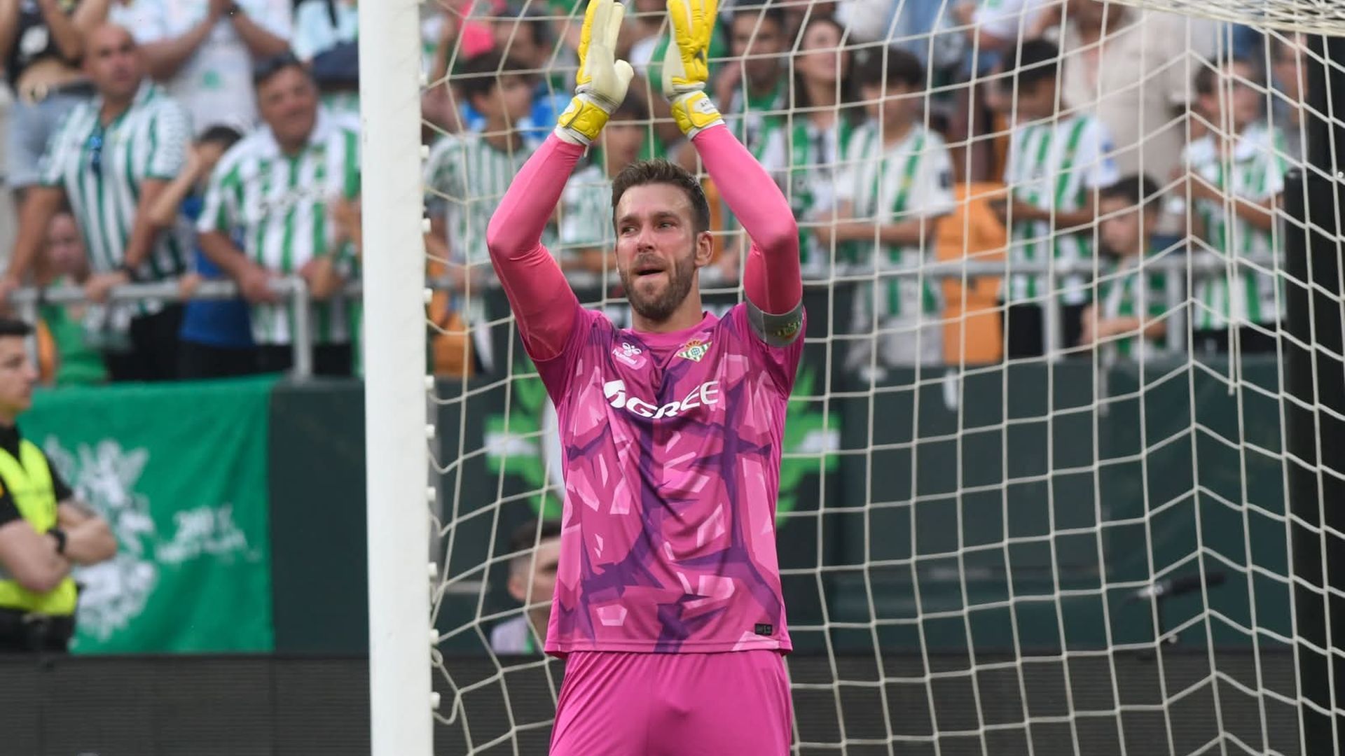 Adrián San Miguel, ante el Levante