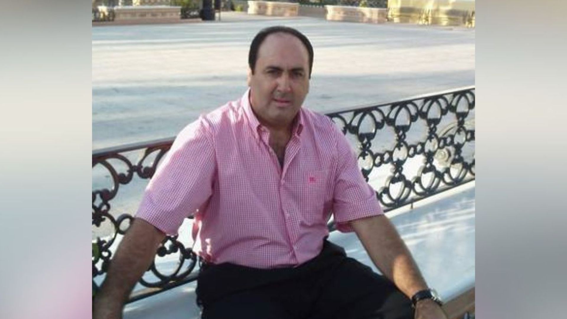 Antonio Luís Martínez Leal, más conocido como Oñi, ha fallecido este jueves camino de El Rocío junto a su Hermandad de La Palma del Condado, Huelva