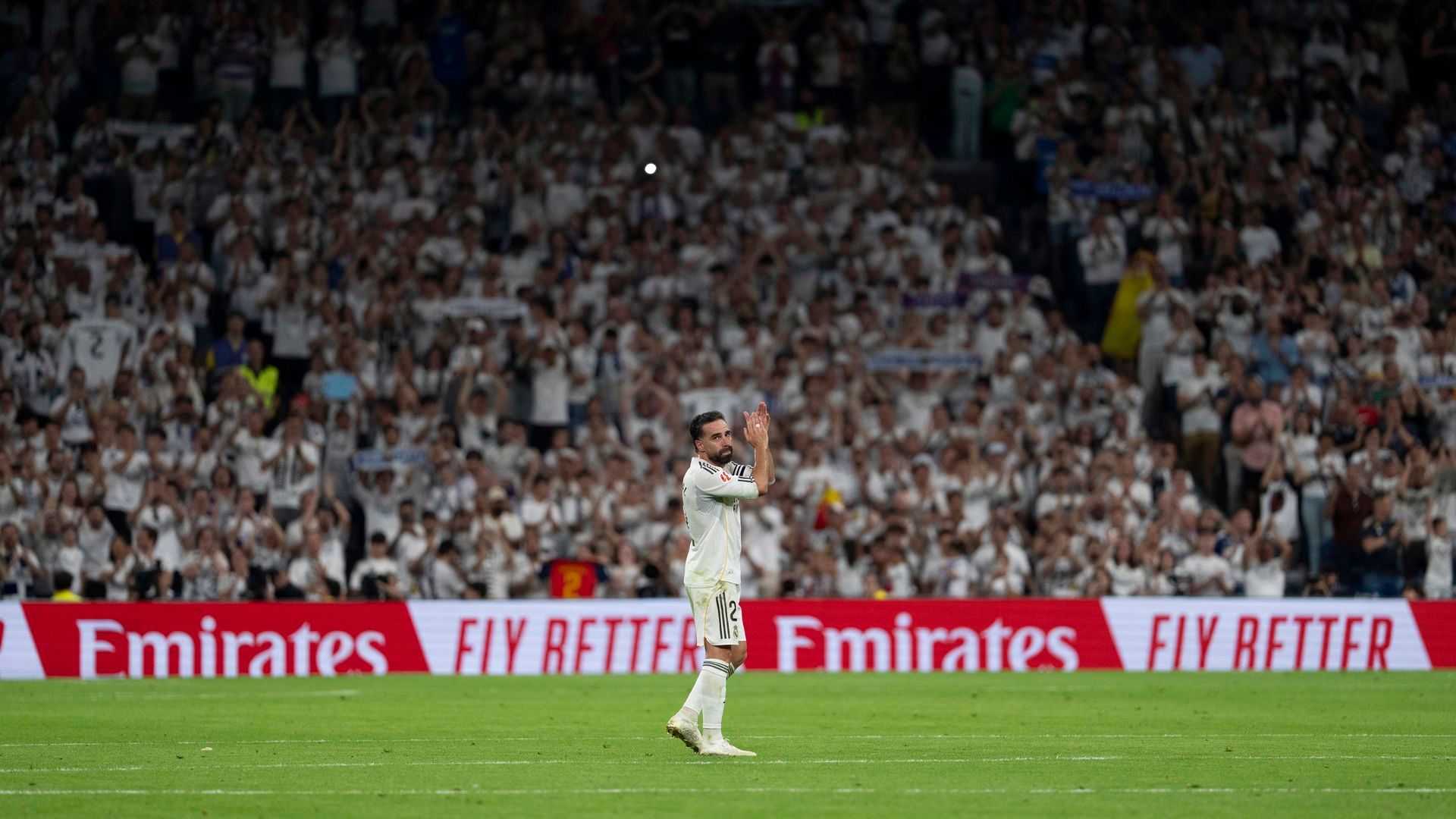 Carvajal, en su despedida del Santiago Bernabéu.