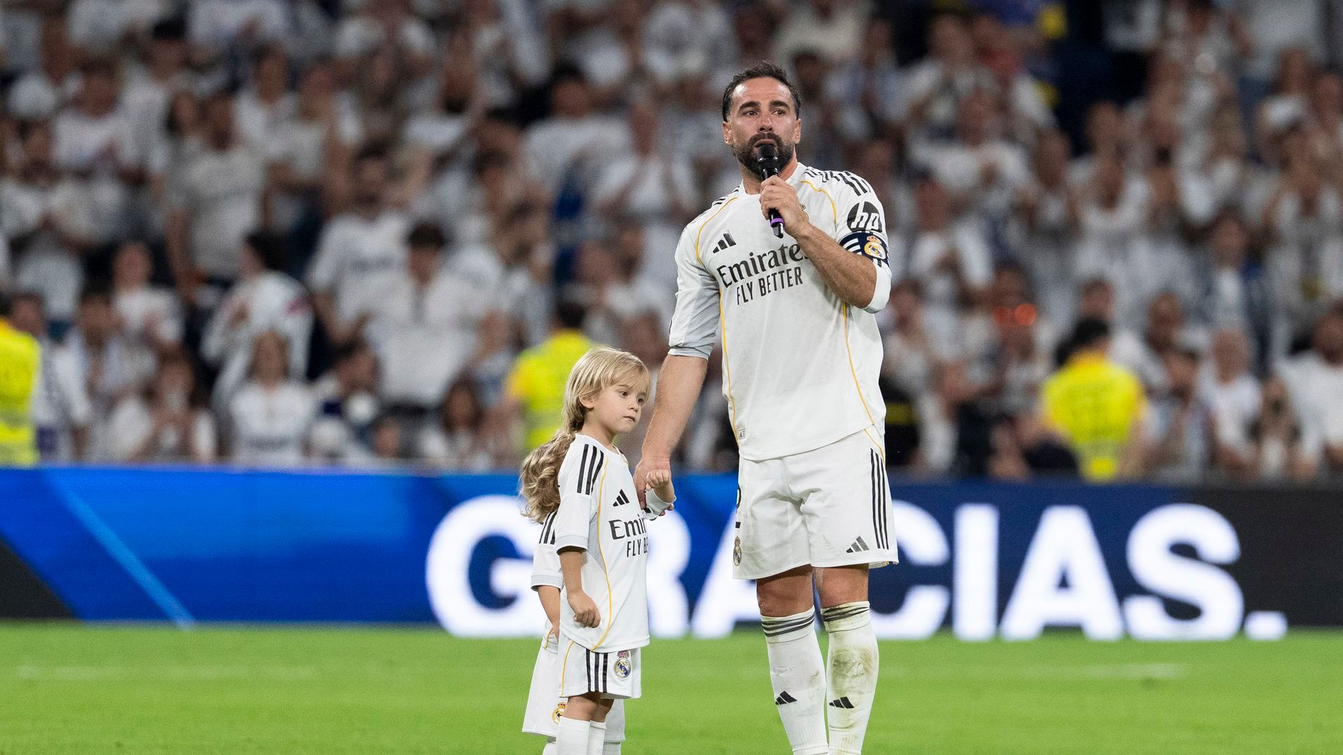 Dani Carvajal, durante su despedida del Real Madrid.