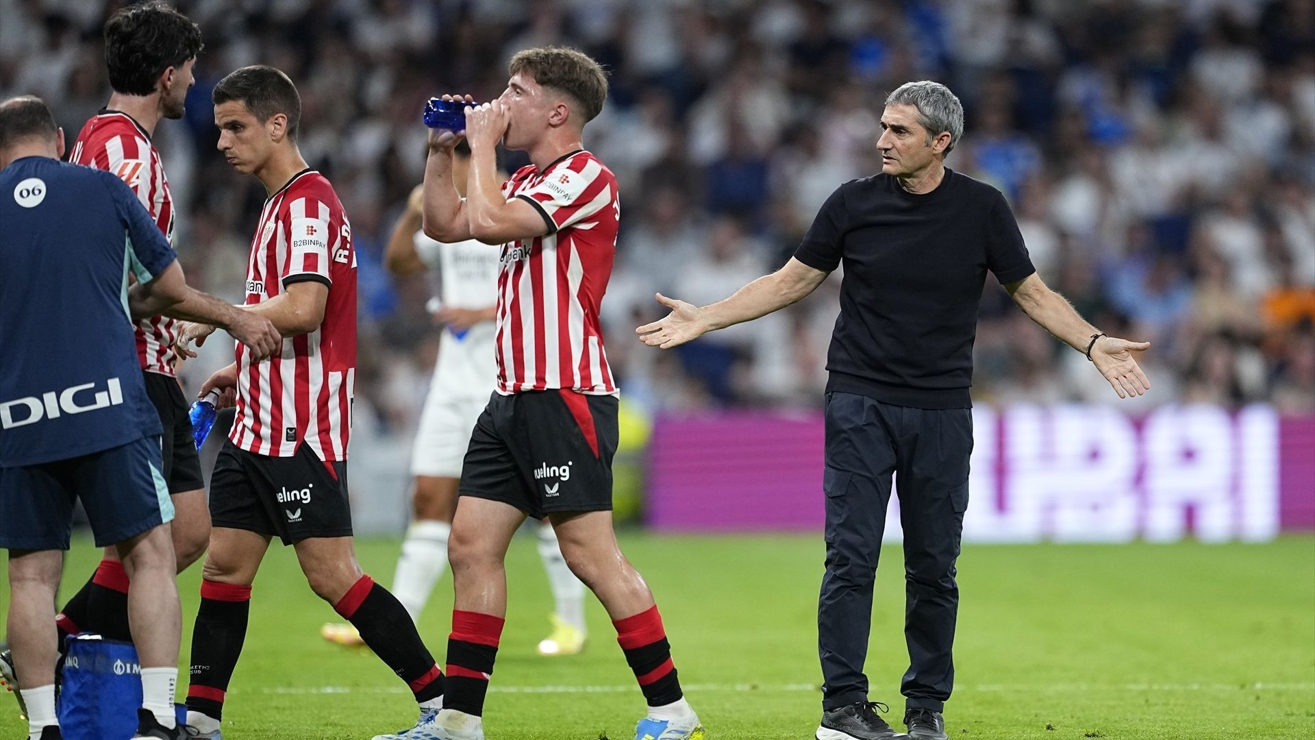 Ernesto Valverde, en la derrota del Athletic en el Santiago Bernabéu Ernesto Valverde, en la derrota del Athletic en el Santiago Bernabéu