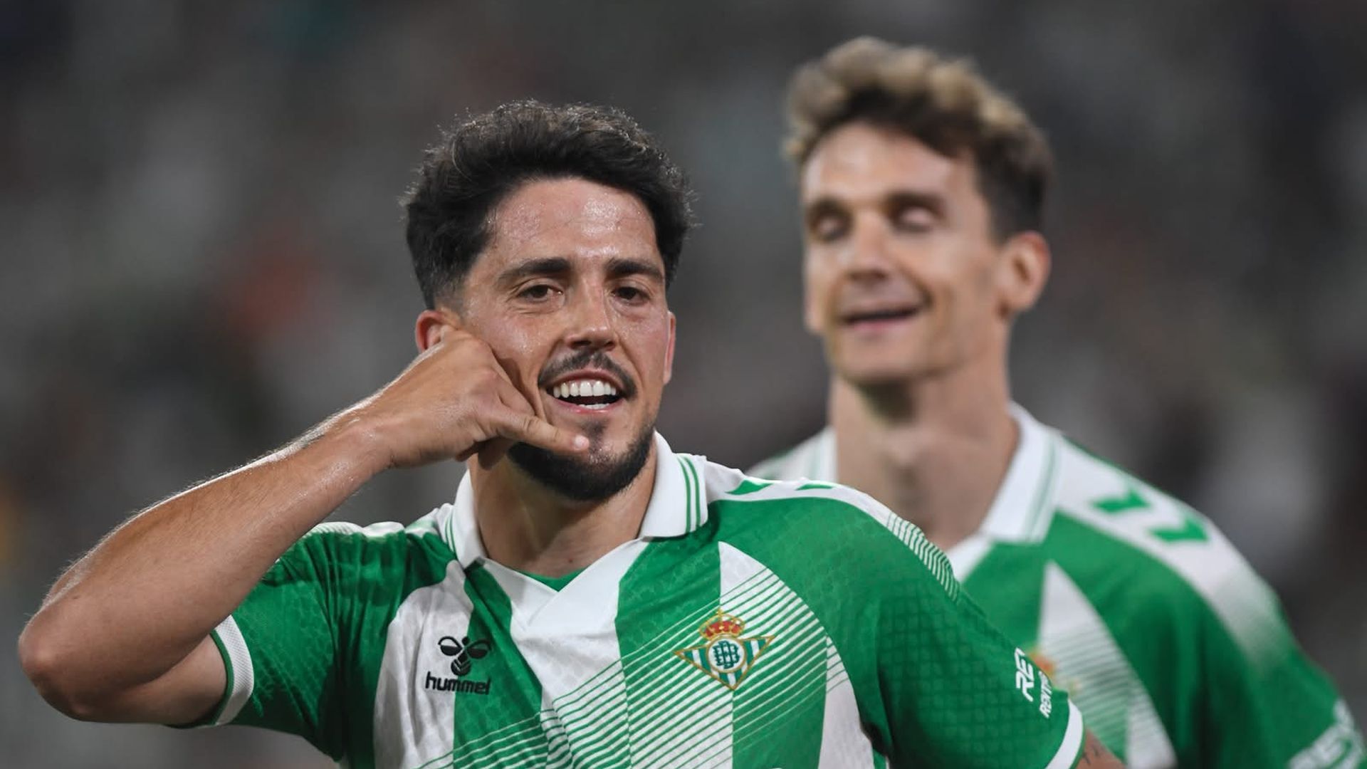 Fornals dedica su gol con 'mensaje' a Luis de la Fuente