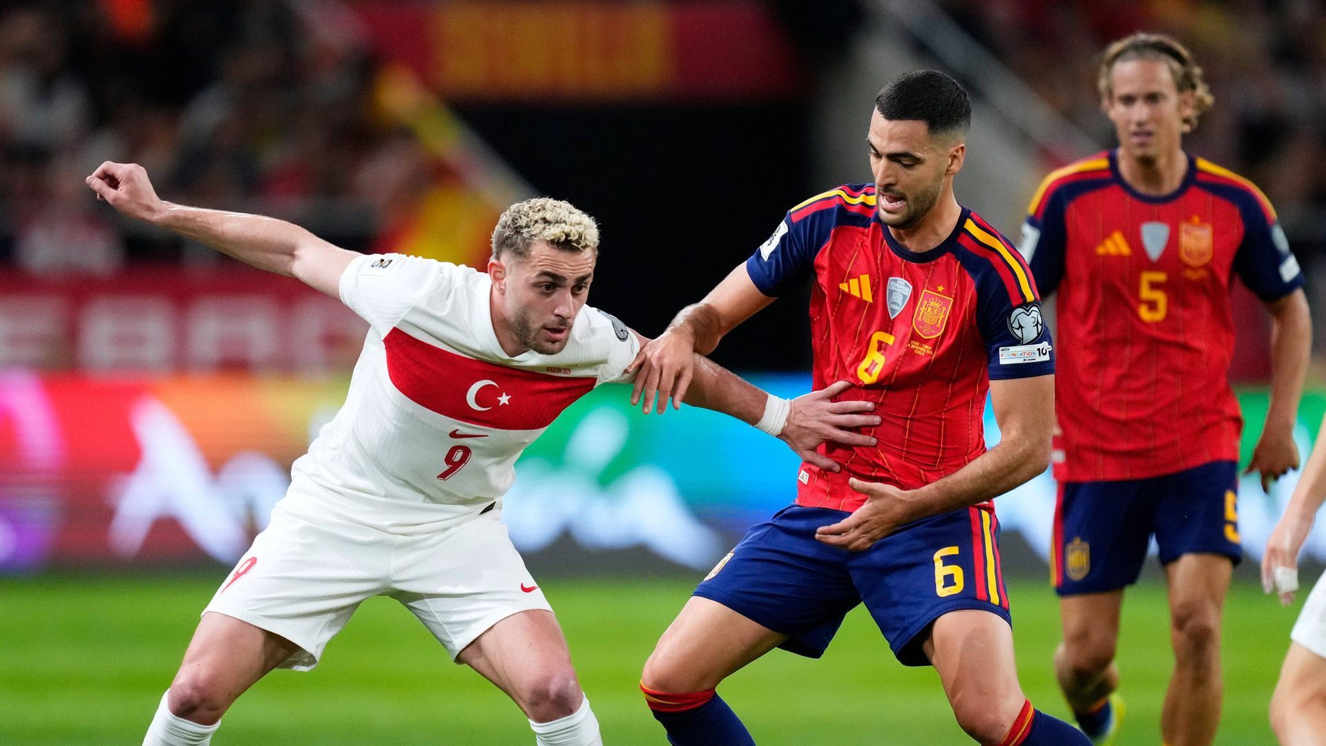 Mikel Merino durante un partido con España Mikel Merino durante un partido con España