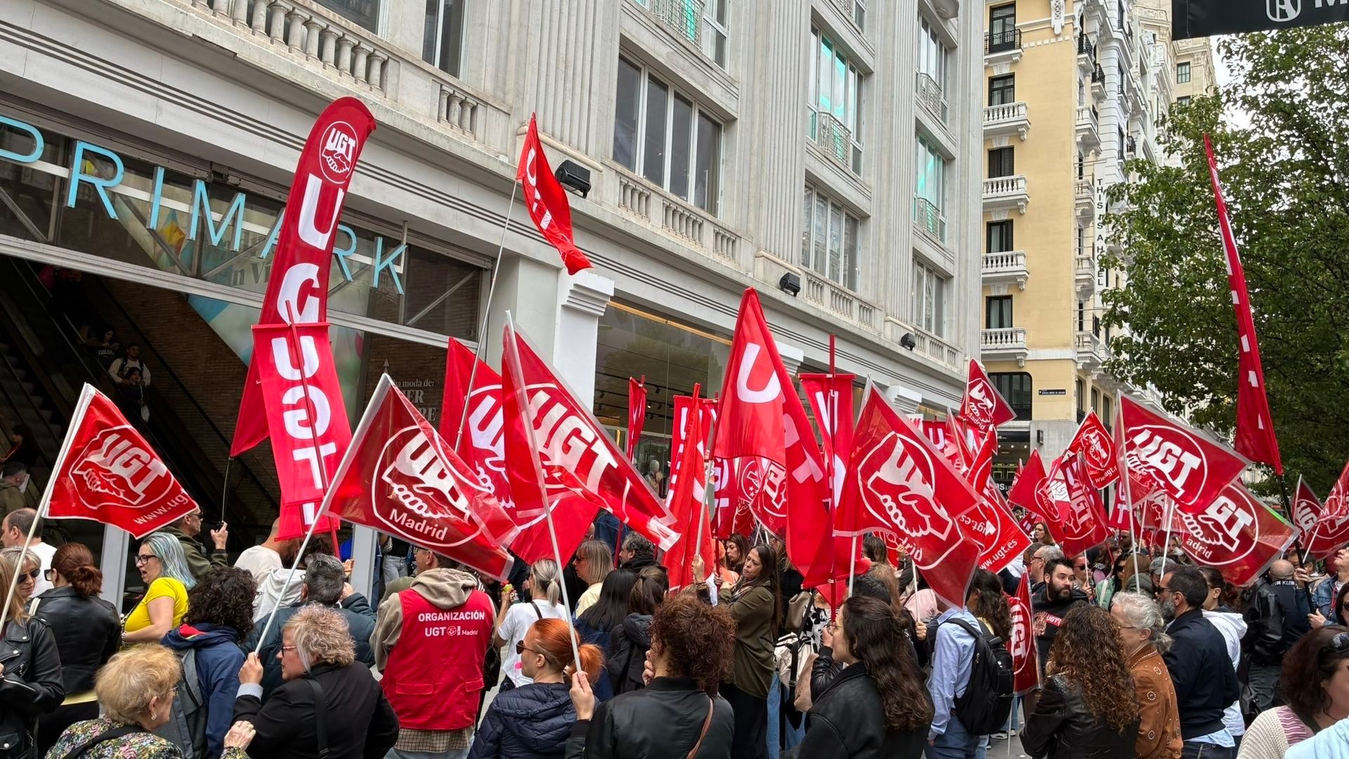 Trabajadores de Inditex, Primark y H&M vuelven a mostrar su rechazo al convenio nacional del comercio textil Trabajadores de Inditex, Primark y H&M vuelven a mostrar su rechazo al convenio nacional del comercio textil