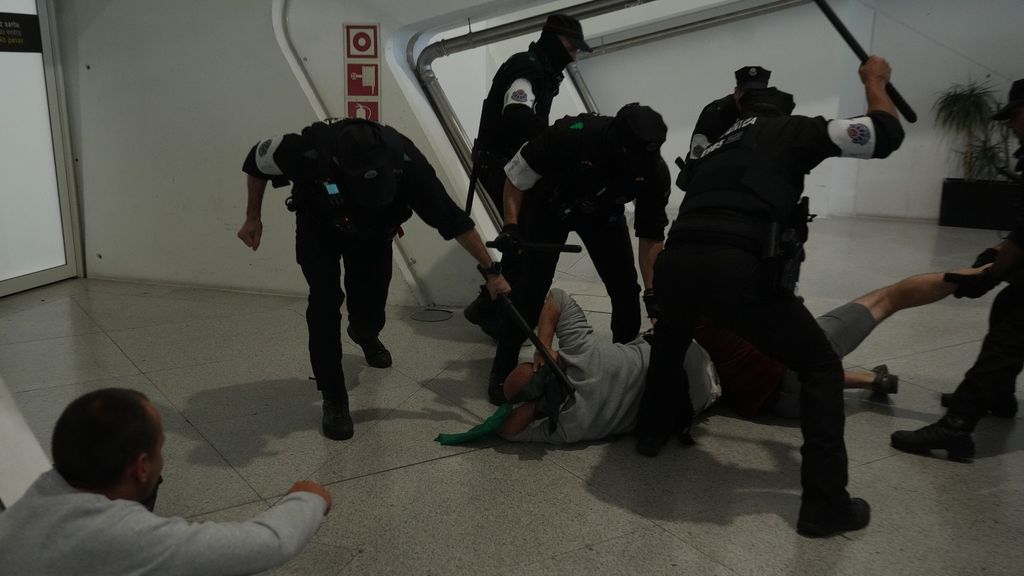 El Gobierno Vasco lamenta los incidentes y las "provocaciones" a policías al llegar la Flotilla a Bilbao