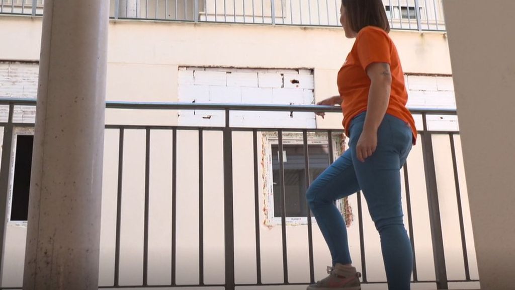 Casas en mal estado y contratos con cláusulas abusivas son características de las viviendas sociales de Sareb