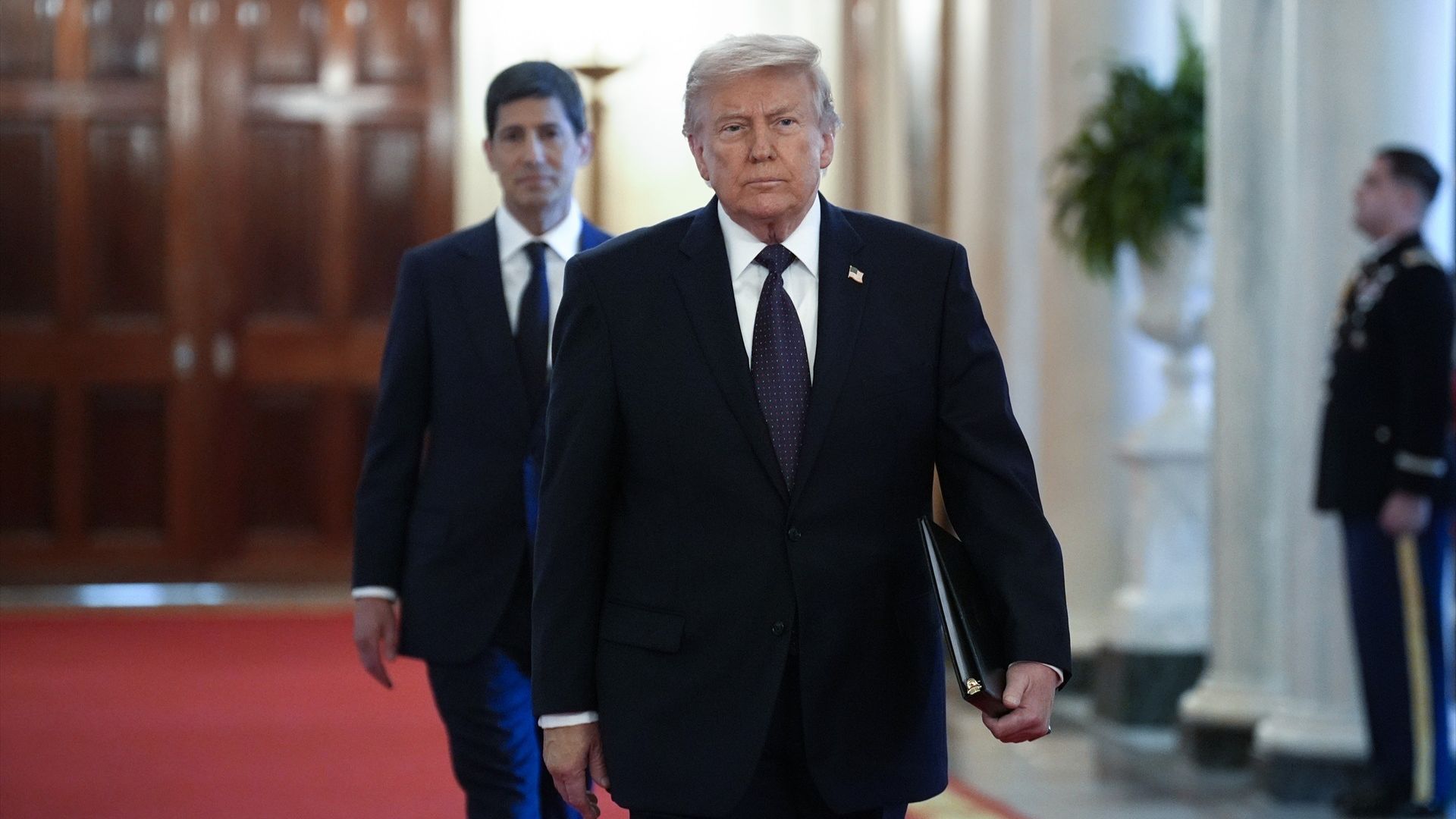 Donald Trump asegura que el diálogo con Irán sigue en progreso y que no firmará un acuerdo precipitado: "No puede haber errores" Donald Trump asegura que el diálogo con Irán sigue en progreso y que no firmará un acuerdo precipitado: "No puede haber errores"