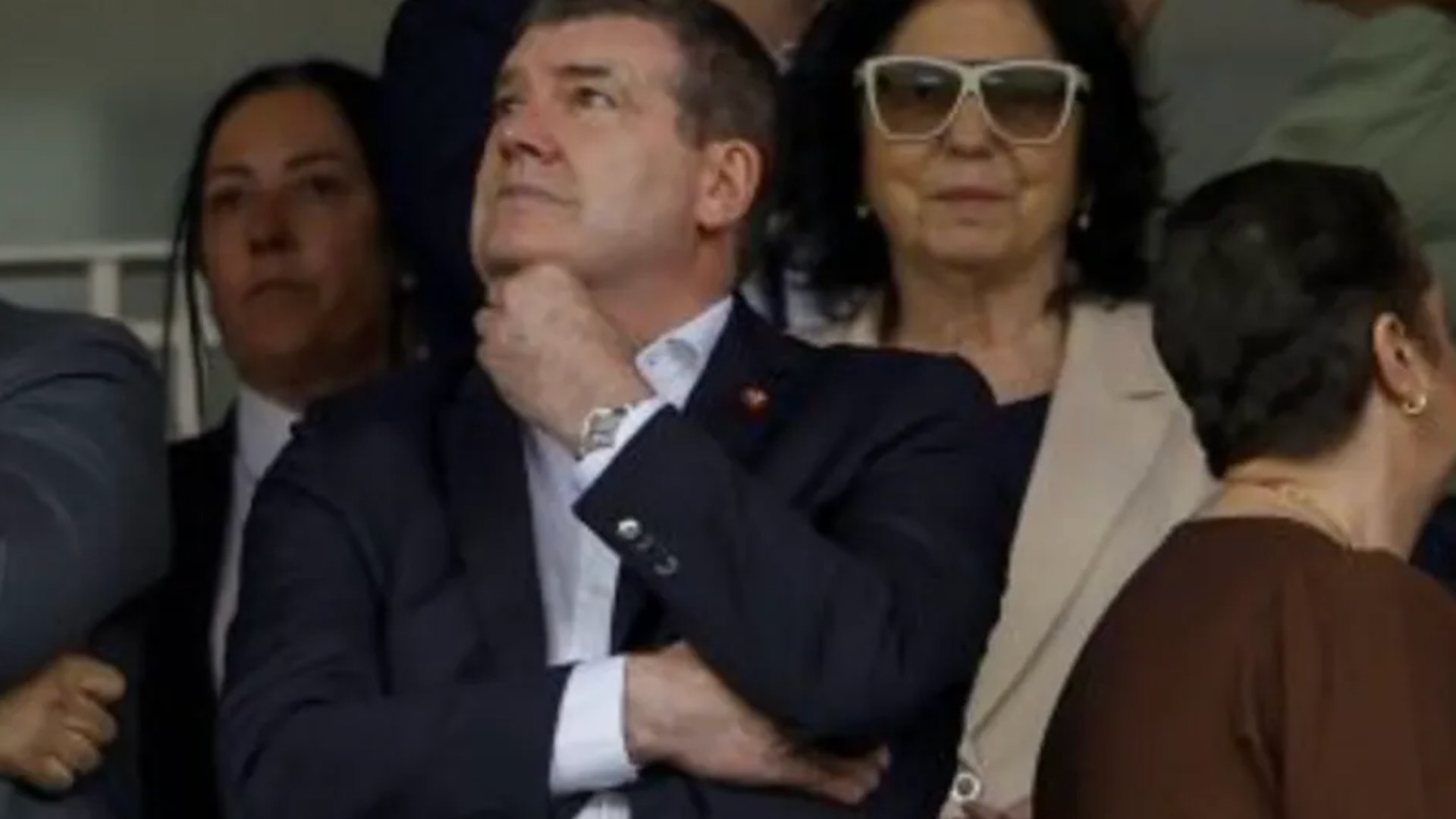 Gourlay en el palco de Mestalla