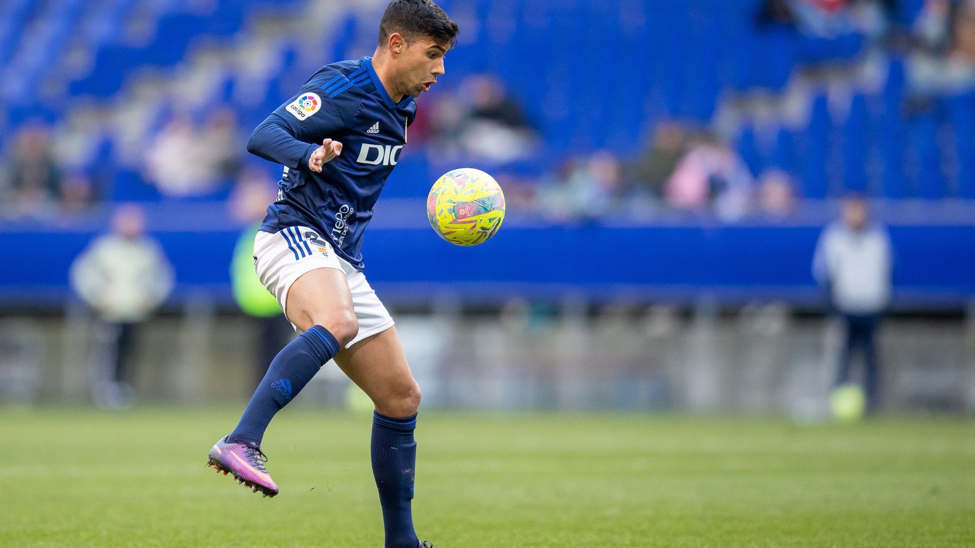 Juanfran Moreno, jugando en el Real Oviedo