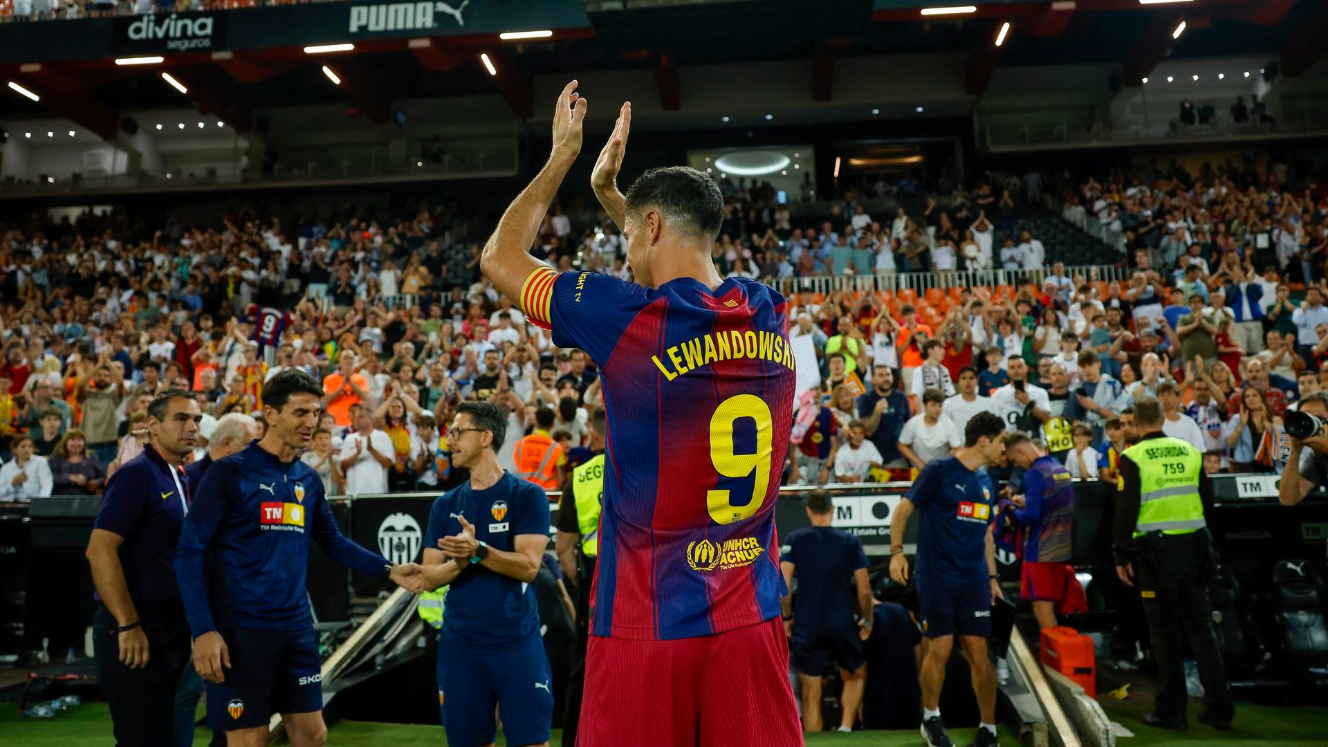 Lewandowski, tras el Valencia - Barcelona. Lewandowski, tras el Valencia - Barcelona.