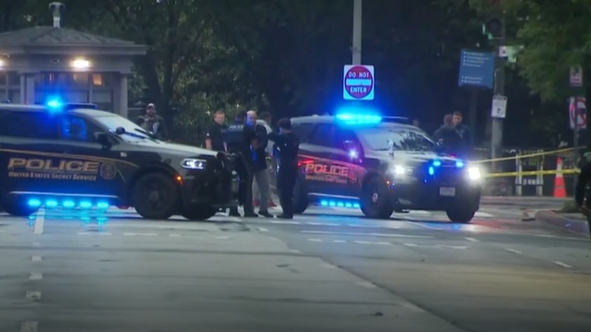 Nuevo tiroteo junto a la Casa Blanca: muere el autor, herido tras un intercambio de disparos con la policía Nuevo tiroteo junto a la Casa Blanca: muere el autor, herido tras un intercambio de disparos con la policía