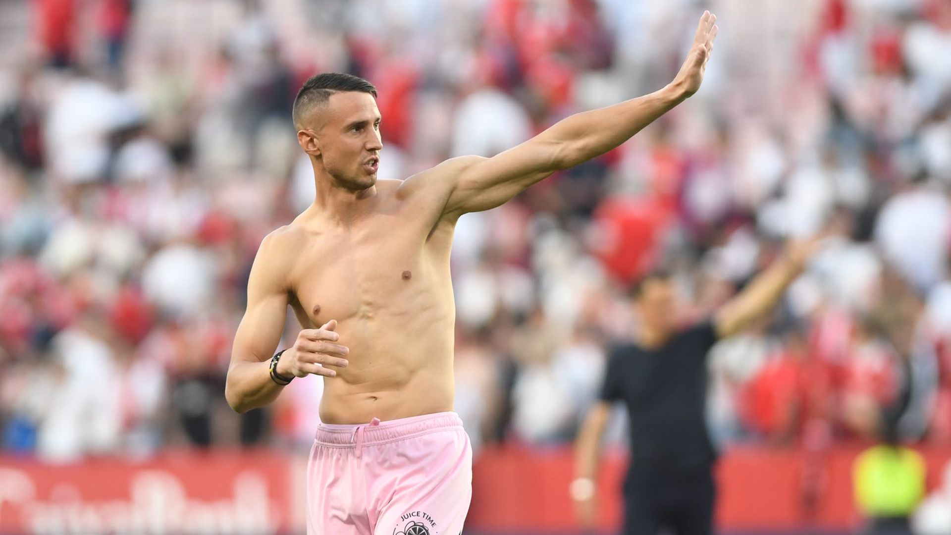 Odysseas Vlachodimos se despide del sevillismo tras el encuentro ante el Real Madrid Odysseas Vlachodimos se despide del sevillismo tras el encuentro ante el Real Madrid