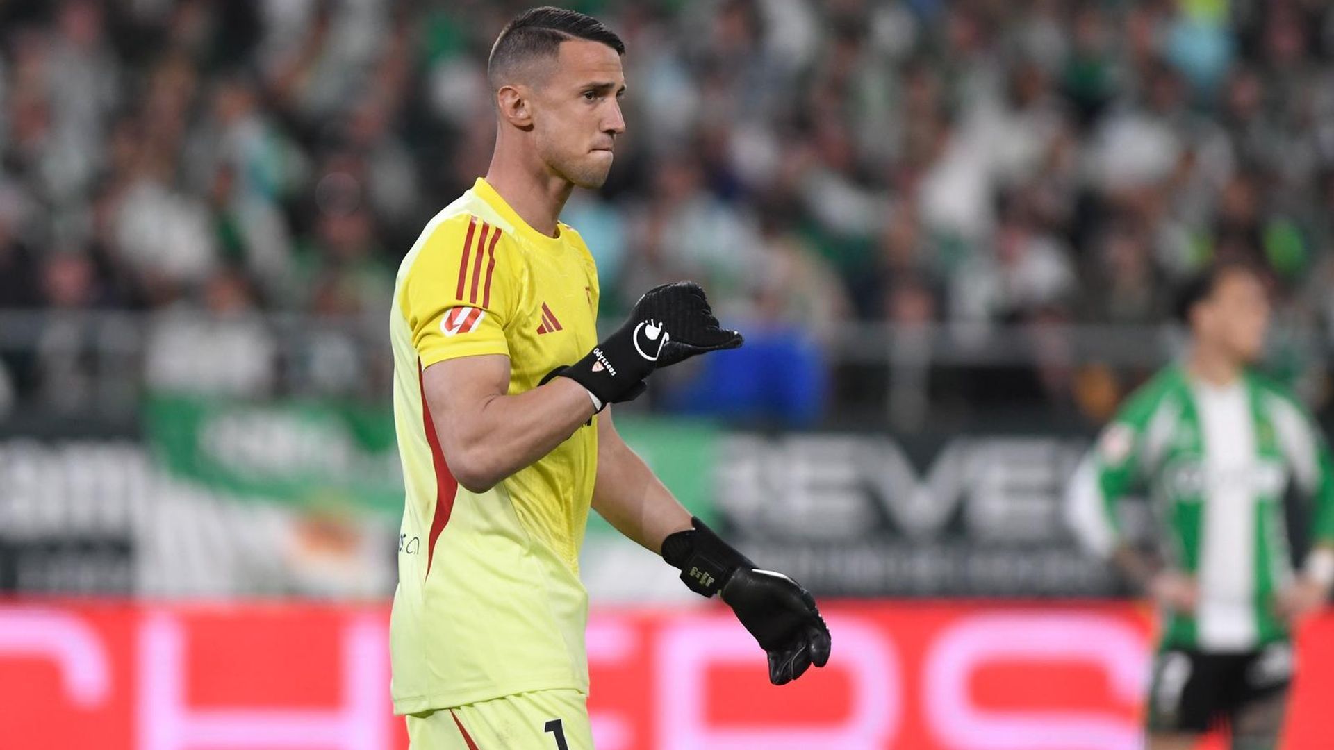 Vlachodimos, en el derbi