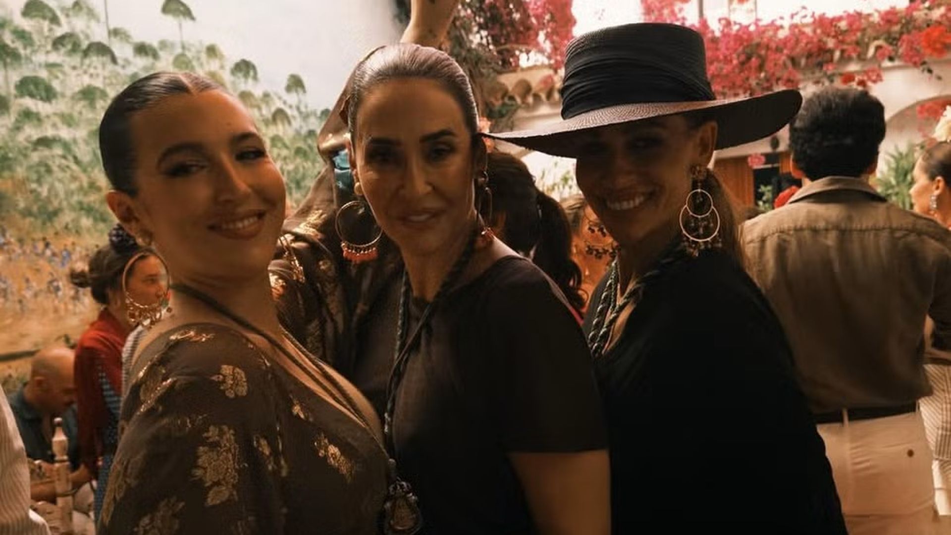 Alba Díaz, Vicky Martín Berrocal y Eva González