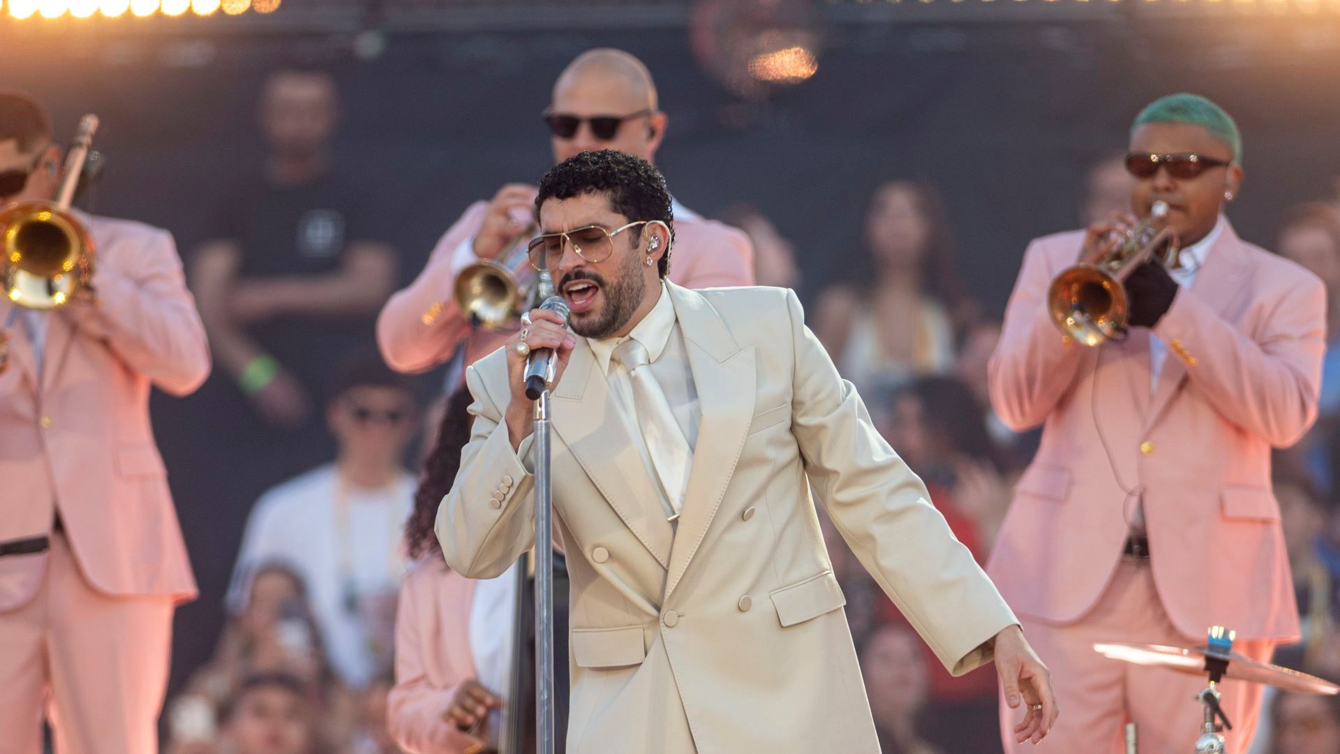 Bad Bunny durante su concierto en el Estadi Olímpic Lluís Companys de Barcelona Bad Bunny durante su concierto en el Estadi Olímpic Lluís Companys de Barcelona