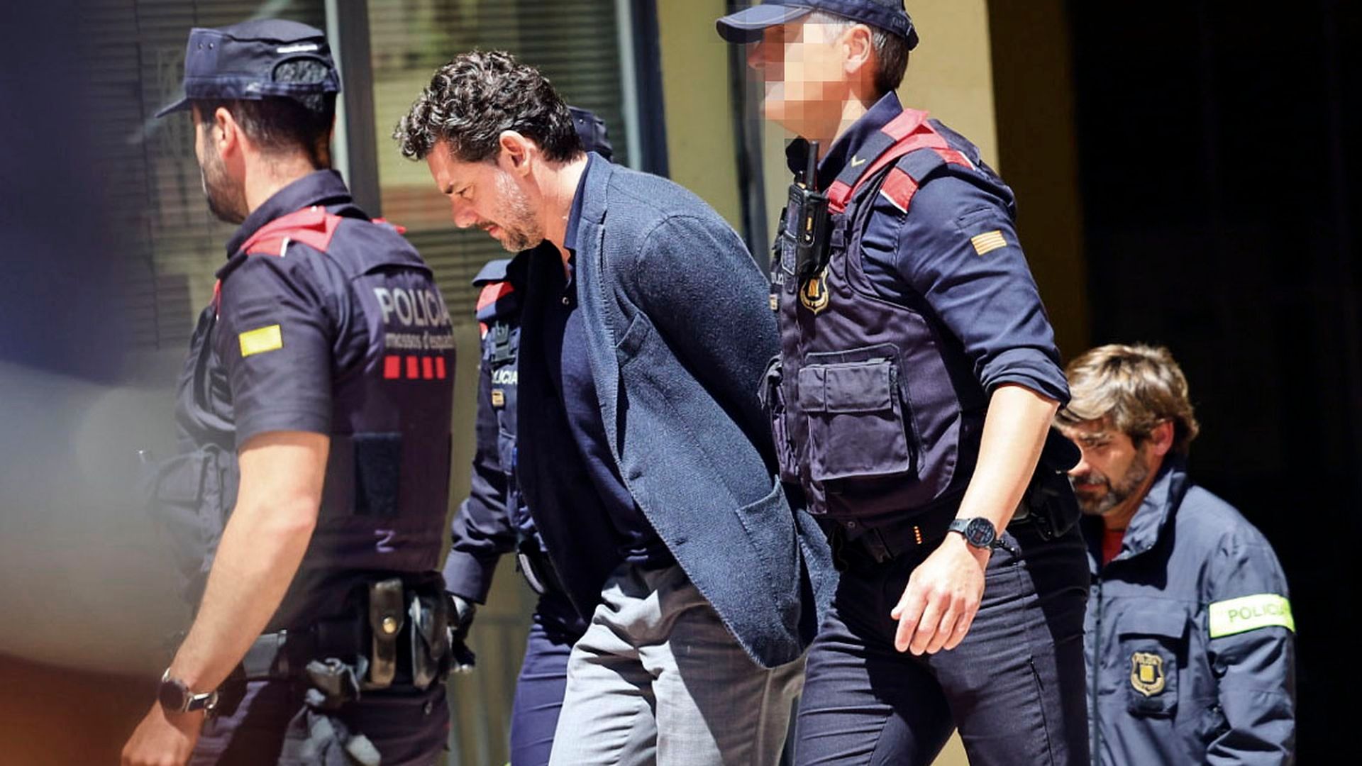 Jonathan Andic se quedaría sin herencia si finalmente es condenado por el homicidio de su padre Jonathan Andic se quedaría sin herencia si finalmente es condenado por el homicidio de su padre