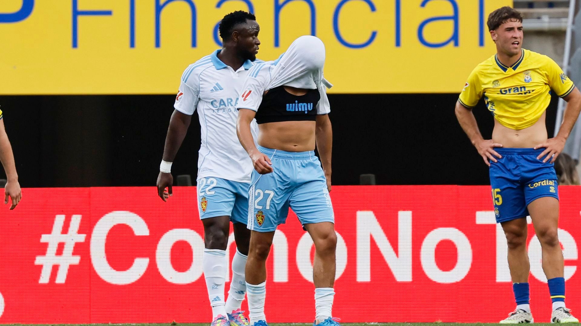 Lance del UD Las Palmas - Real Zaragoza. Lance del UD Las Palmas - Real Zaragoza.