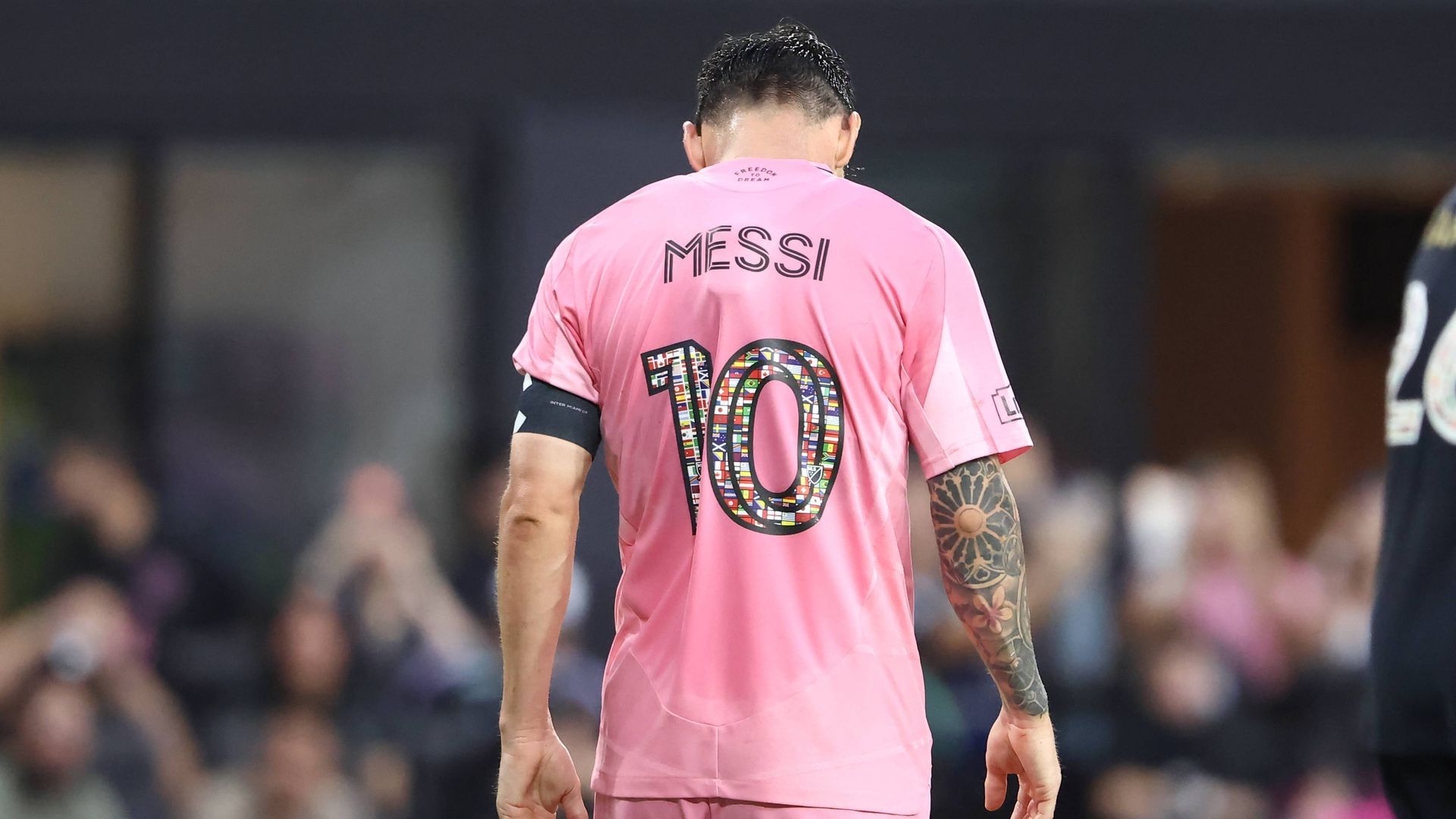 Leo Messi en el momento de su lesión