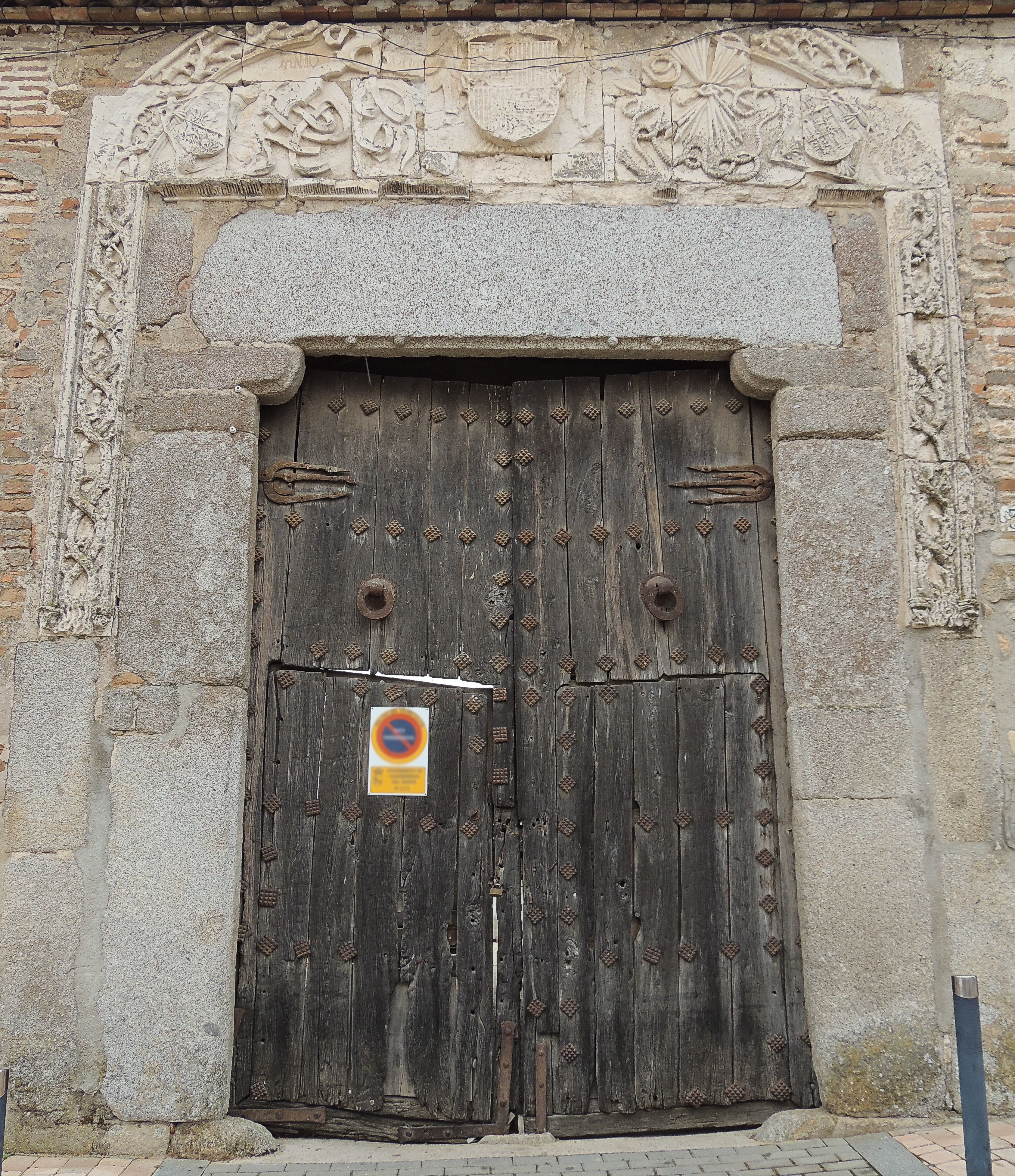 Portada del palacio de Casarrubios