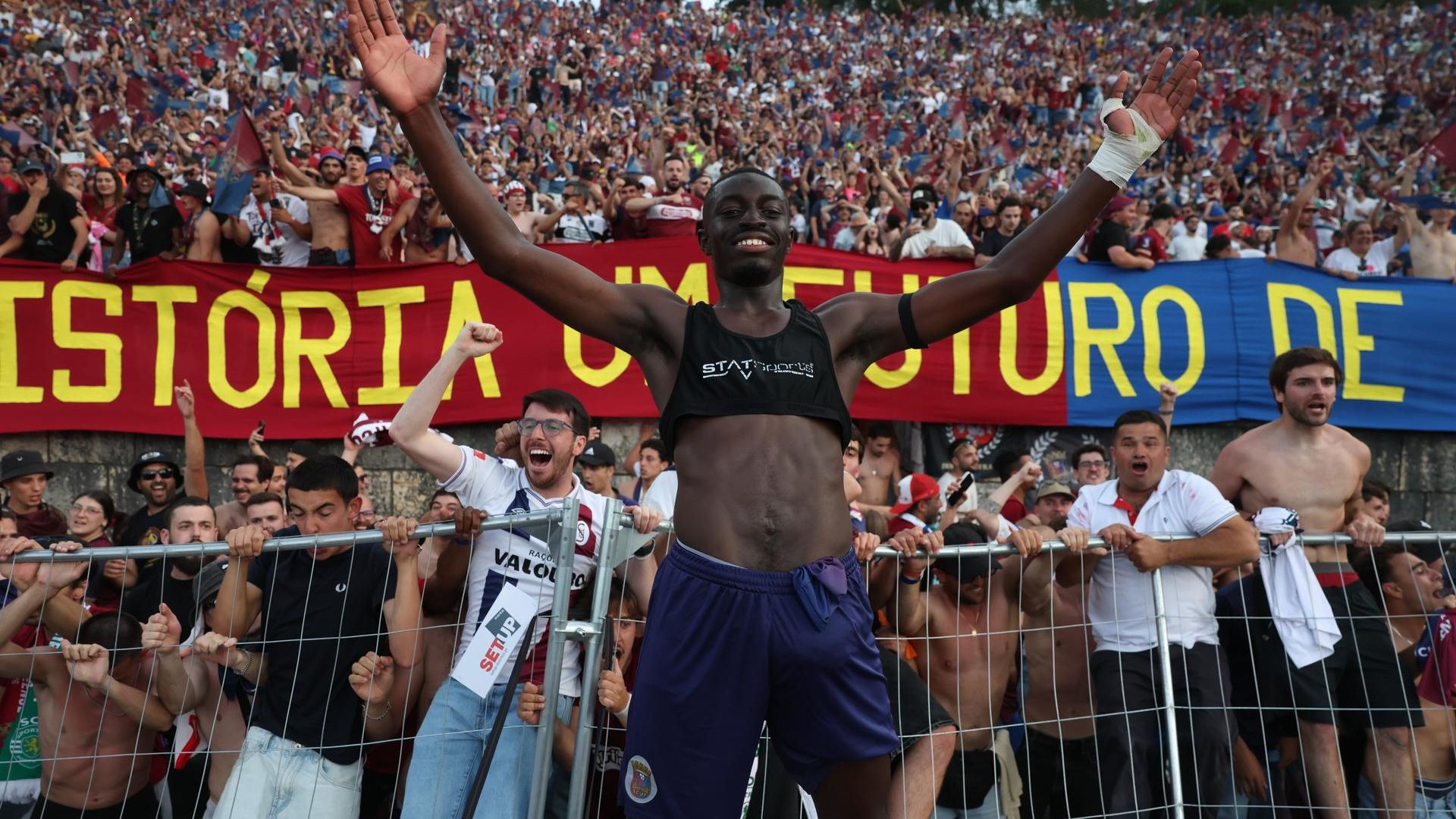Stopira celebra el título del Torreense ante el Sporting Stopira celebra el título del Torreense ante el Sporting