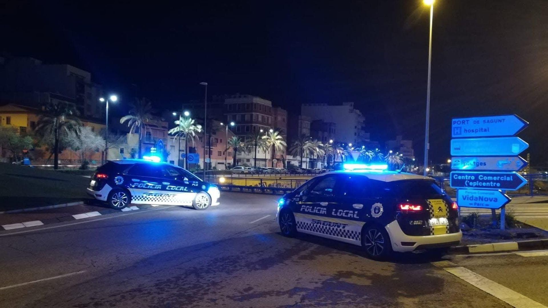 Vehículos policiales en Sagunto Vehículos policiales en Sagunto