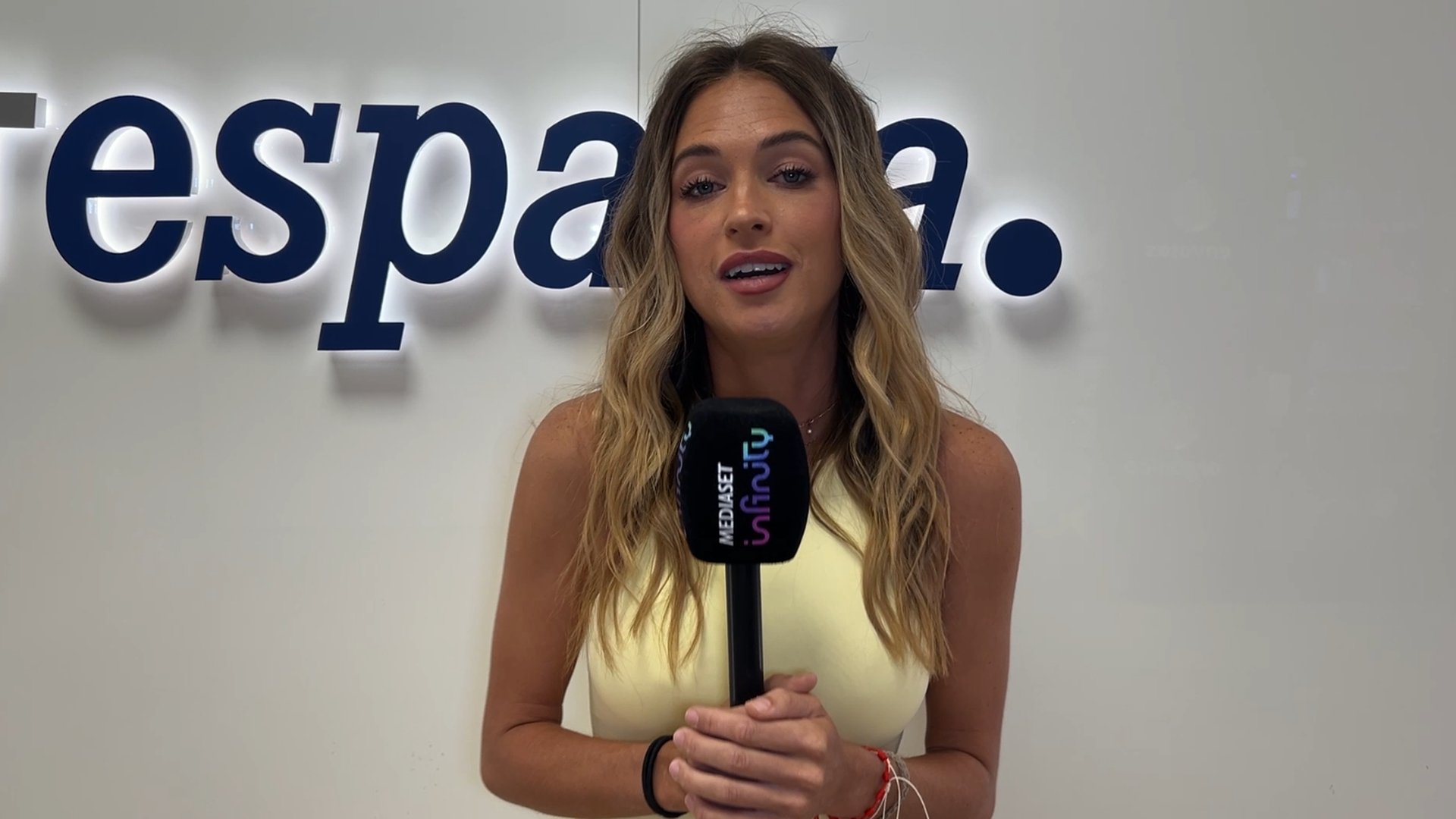 Almudena Porras, se defiende: "No soy una mala amiga, siempre la he defendido"
