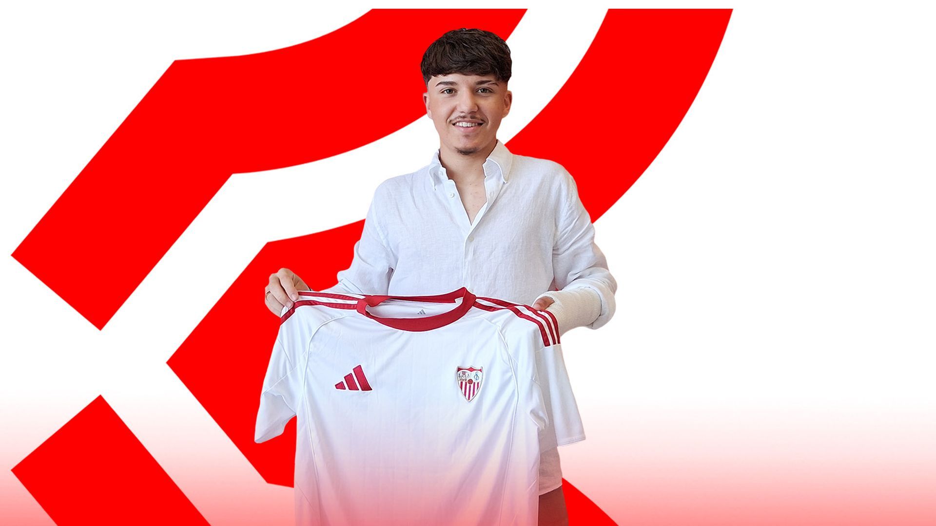 Álvaro del Nido, renovado por el Sevilla FC Álvaro del Nido, renovado por el Sevilla FC