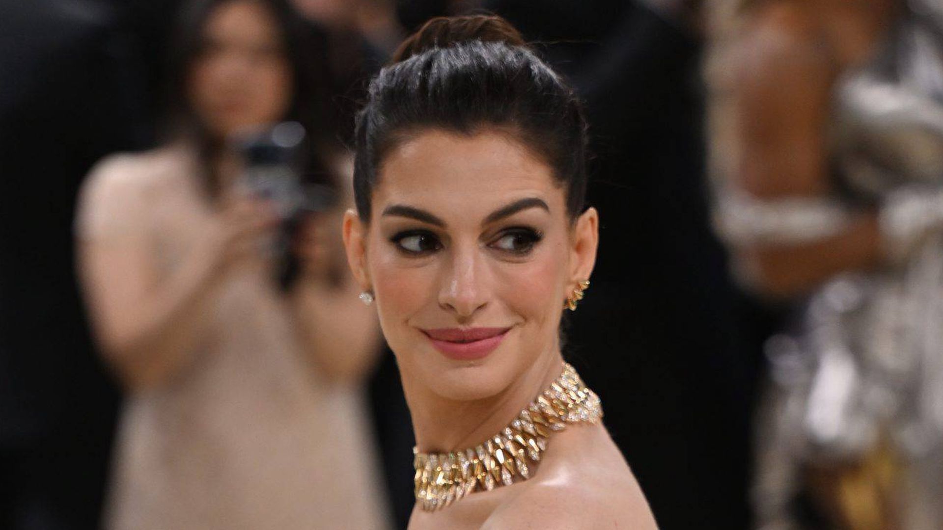 Anne Hathaway
