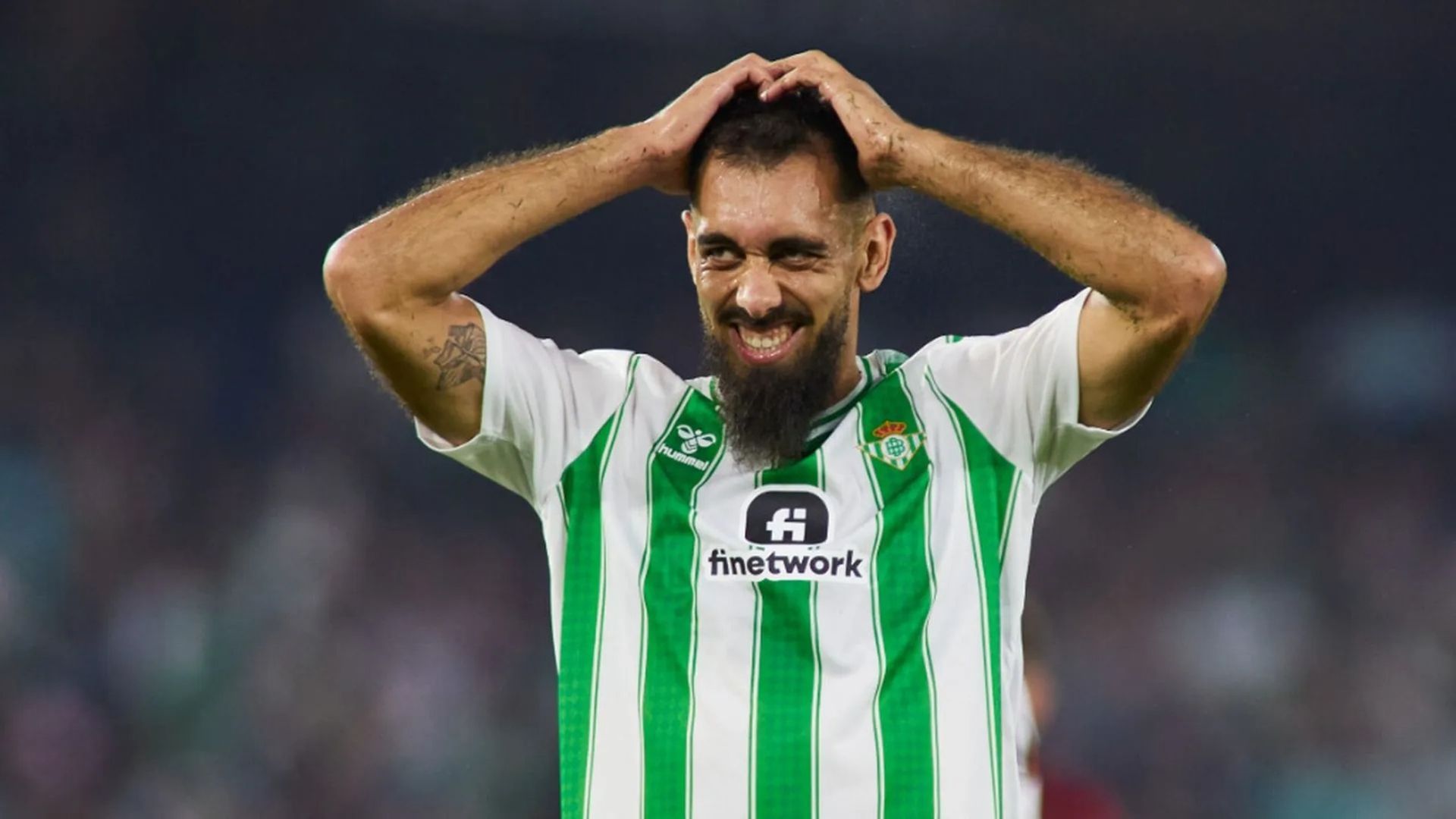 Borja Iglesias, en un partido con el Betis