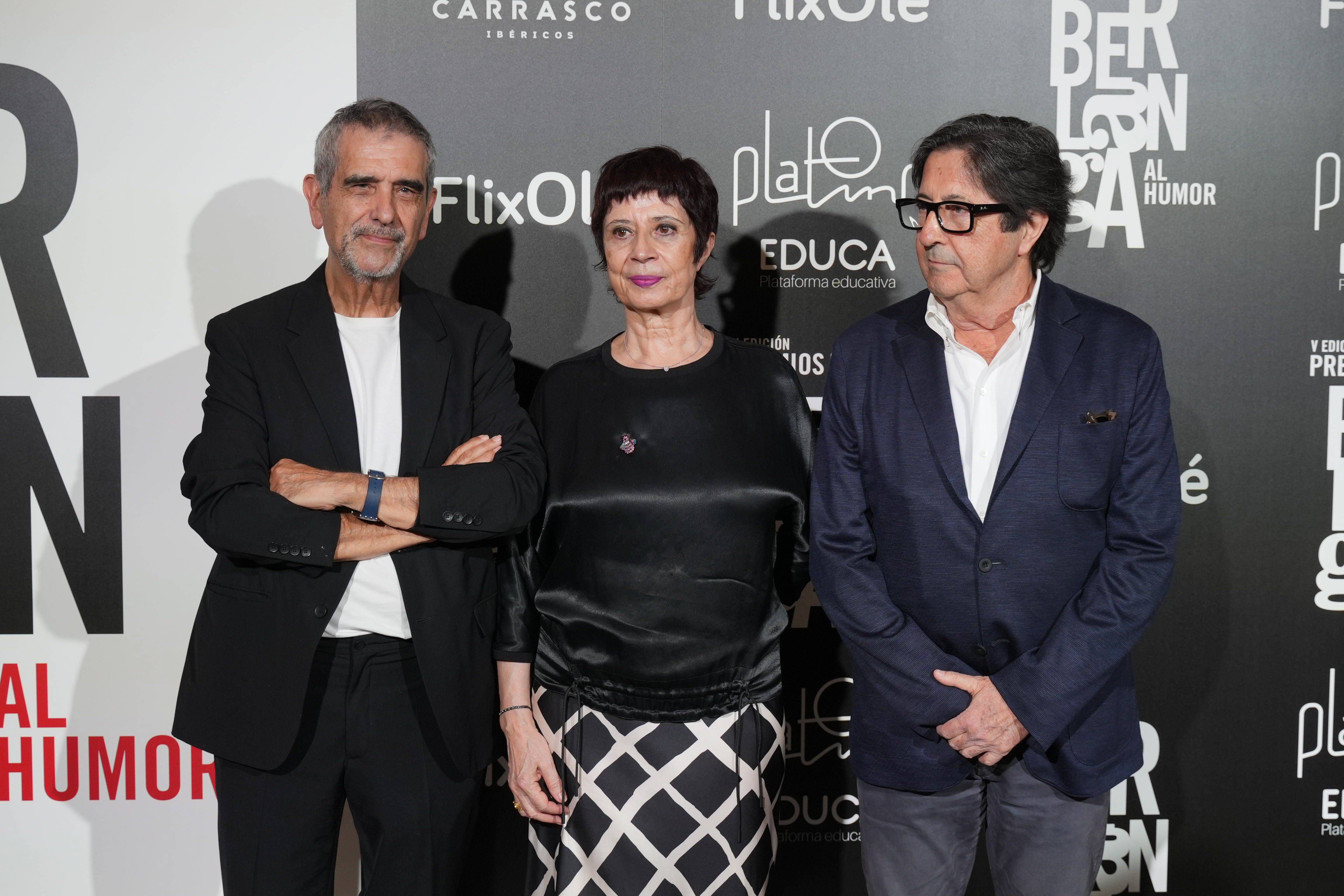 Joaquín Oristrell, Manuel Gómez Pereira, en la alfombra roja de los Premios Berlanga al Humor 2026
