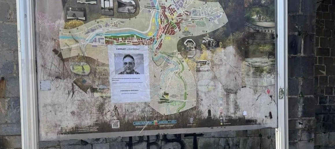 El cartel en Andoain sobre Joaquín Ferrándiz
