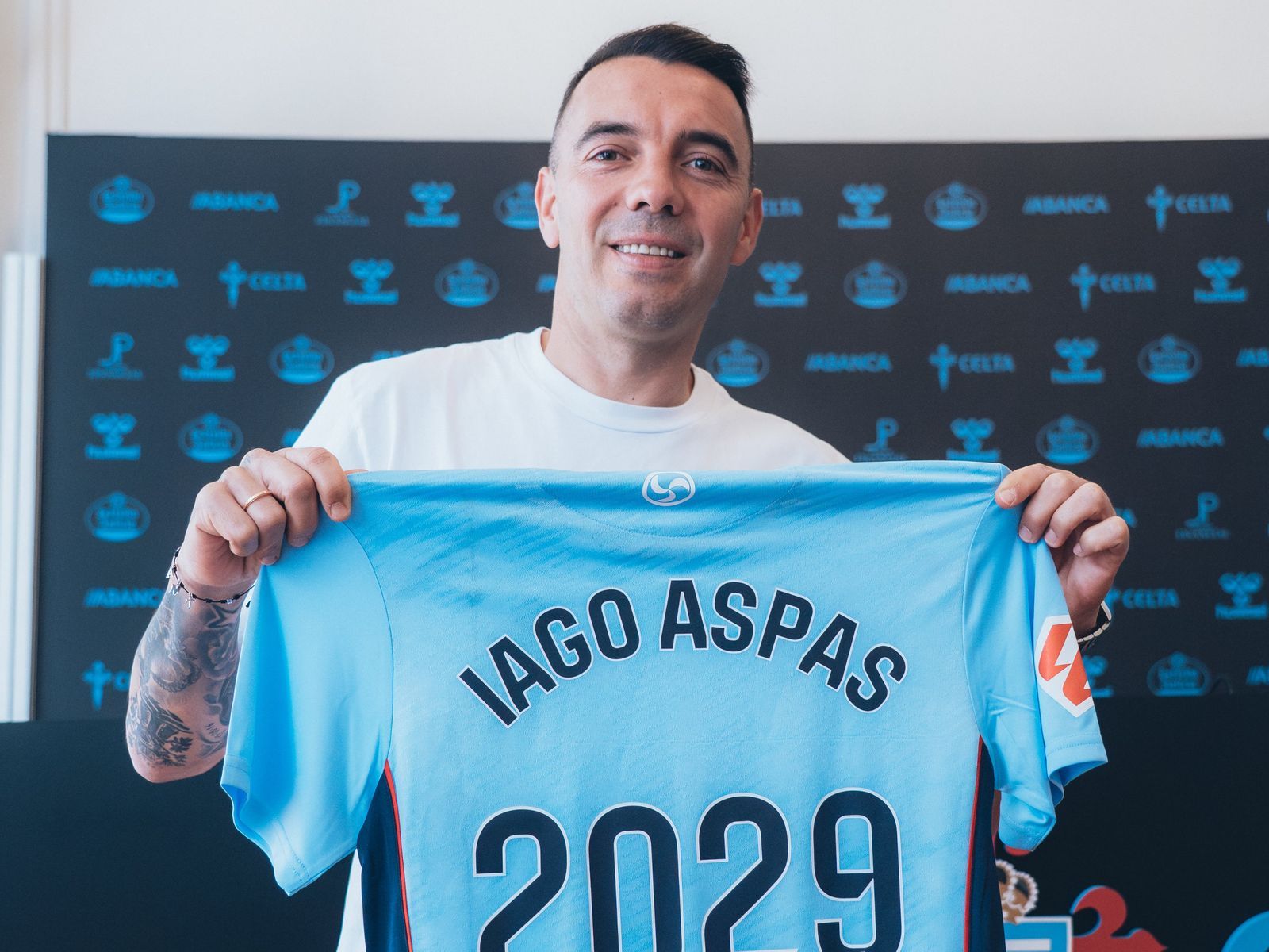 Iago Aspas en su renovación