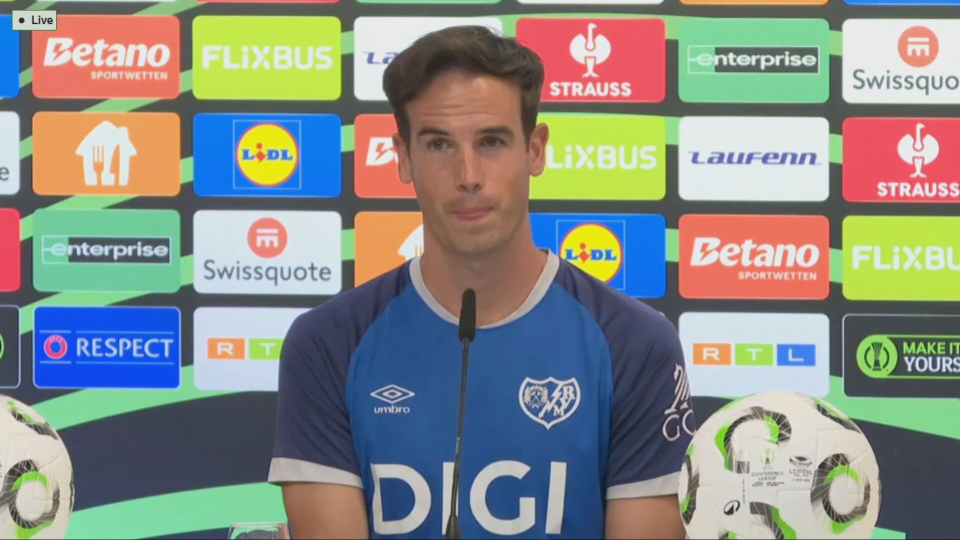 Iñigo Pérez, en la rueda de prensa.