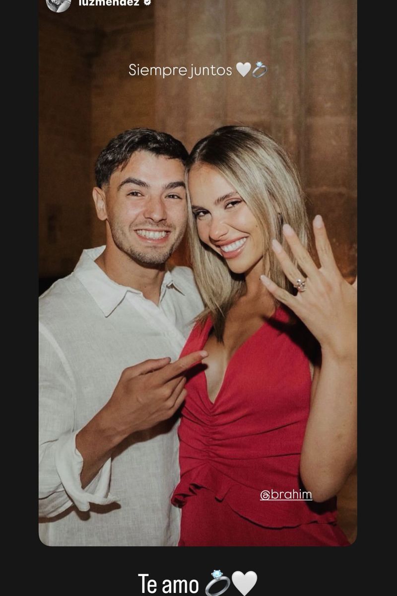 La imagen con la que Brahim Díaz ha confirmado su compromiso con su novia, Luz Méndez