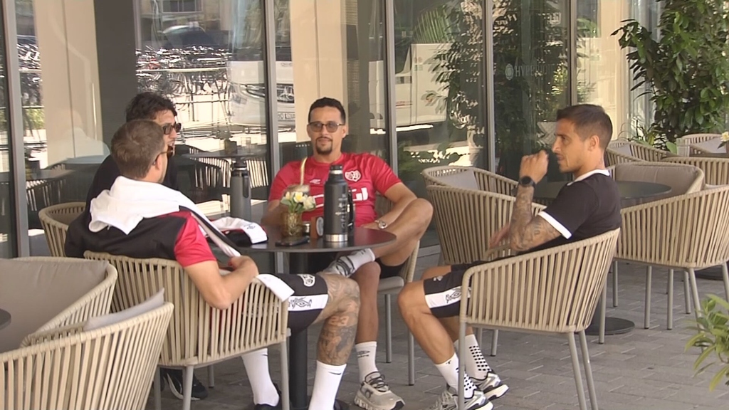 Los jugadores del Rayo antes de la final de Conference