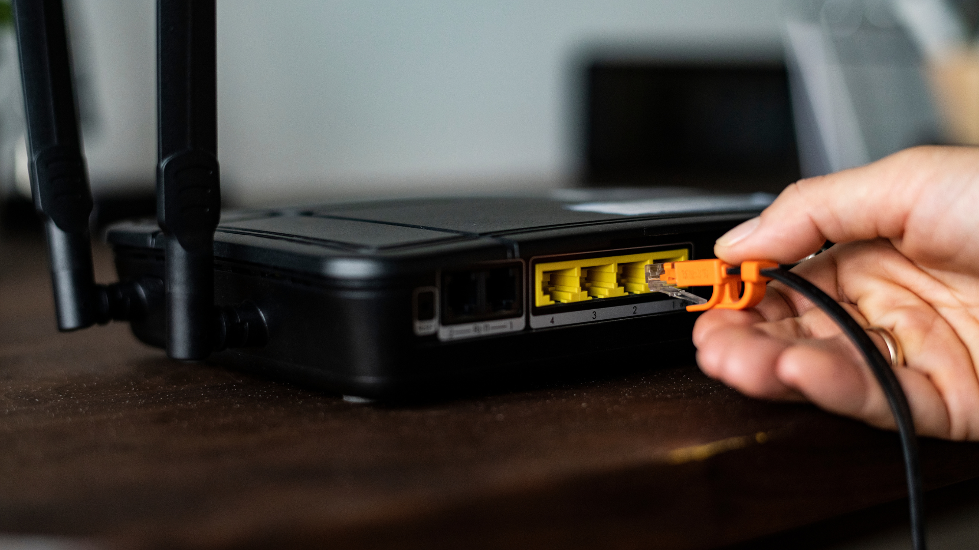 Muchos síntomas tienen más relación con malos hábitos que con el WiFi Muchos síntomas tienen más relación con malos hábitos que con el WiFi