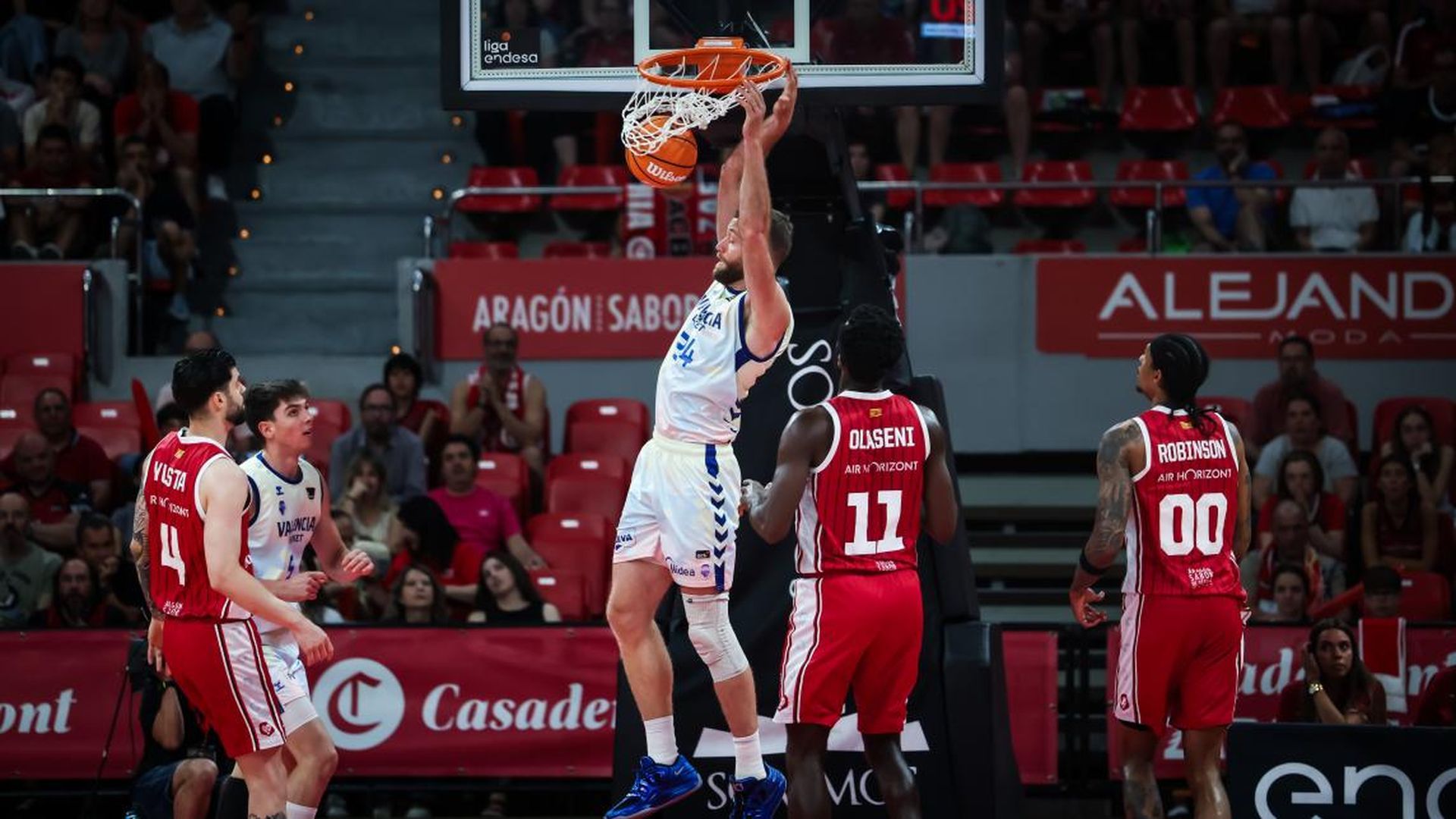 Valencia Basket regresa a la Liga Endesa con un triunfo en Zaragoza (86-98) Valencia Basket regresa a la Liga Endesa con un triunfo en Zaragoza (86-98)