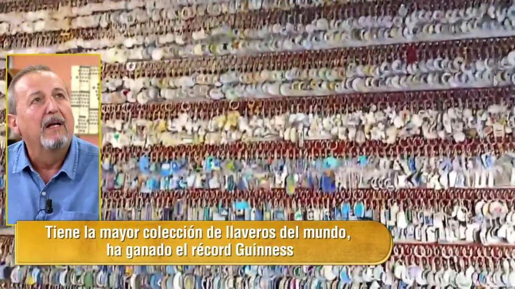 Ángel, el sevillano con récord Guinness por tener la mayor colección de llaveros del mundo: "Quiero renovar el diploma cuando llegue a los 100.000"
