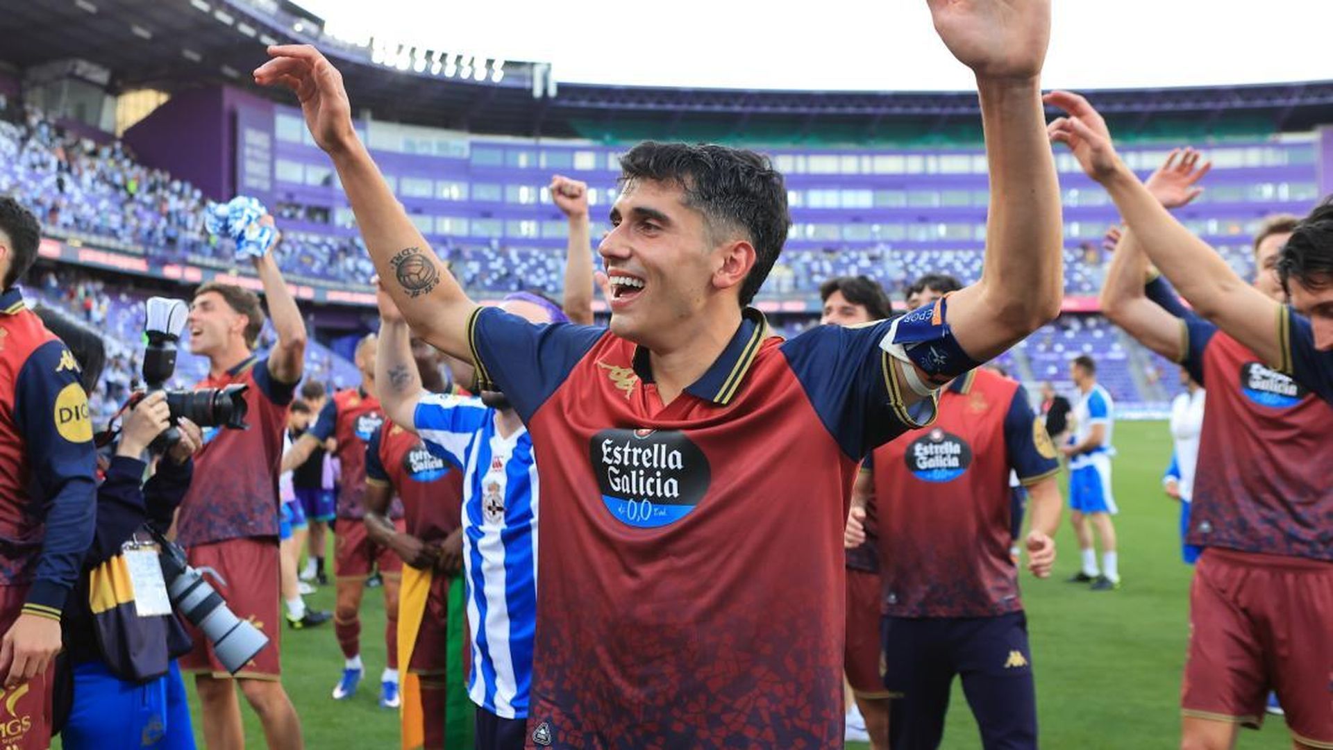 Diego Villares, celebrando el ascenso del Dépor