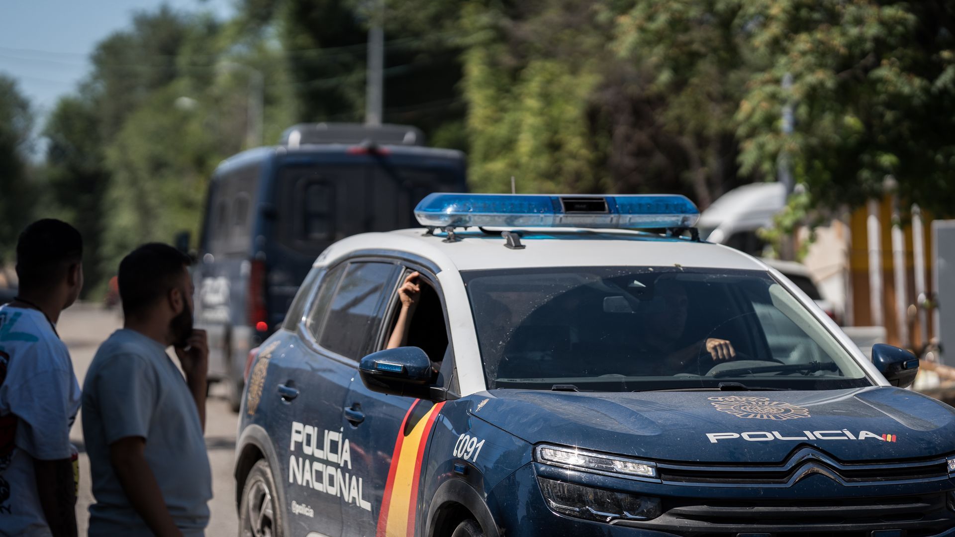 EuropaPress_5365036_coche_policia_nacional_permanece_sector_seis_canada_real_galiana_redada EuropaPress_5365036_coche_policia_nacional_permanece_sector_seis_canada_real_galiana_redada