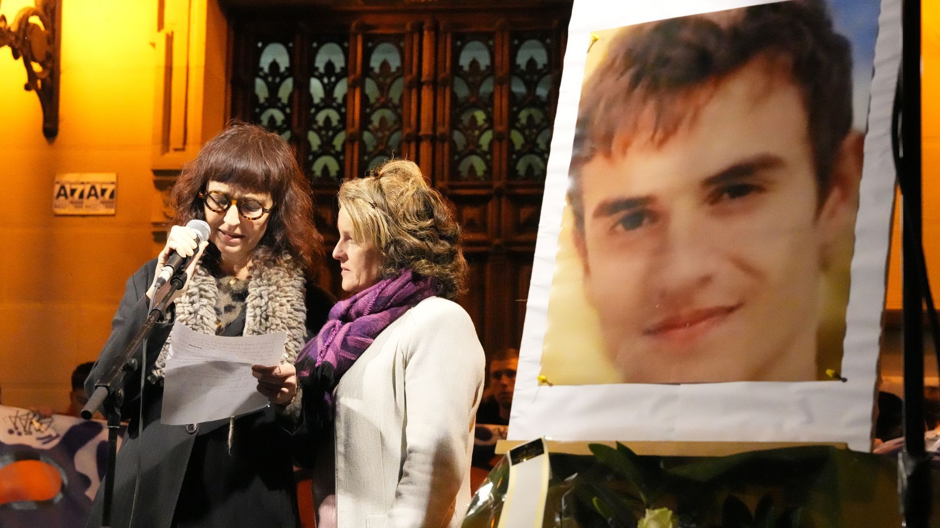 La madre de Lukas Agirre, asesinado a puñaladas, sufrirá un duelo "crónico y devastador" si no hay una condena "justa" La madre de Lukas Agirre, asesinado a puñaladas, sufrirá un duelo "crónico y devastador" si no hay una condena "justa"