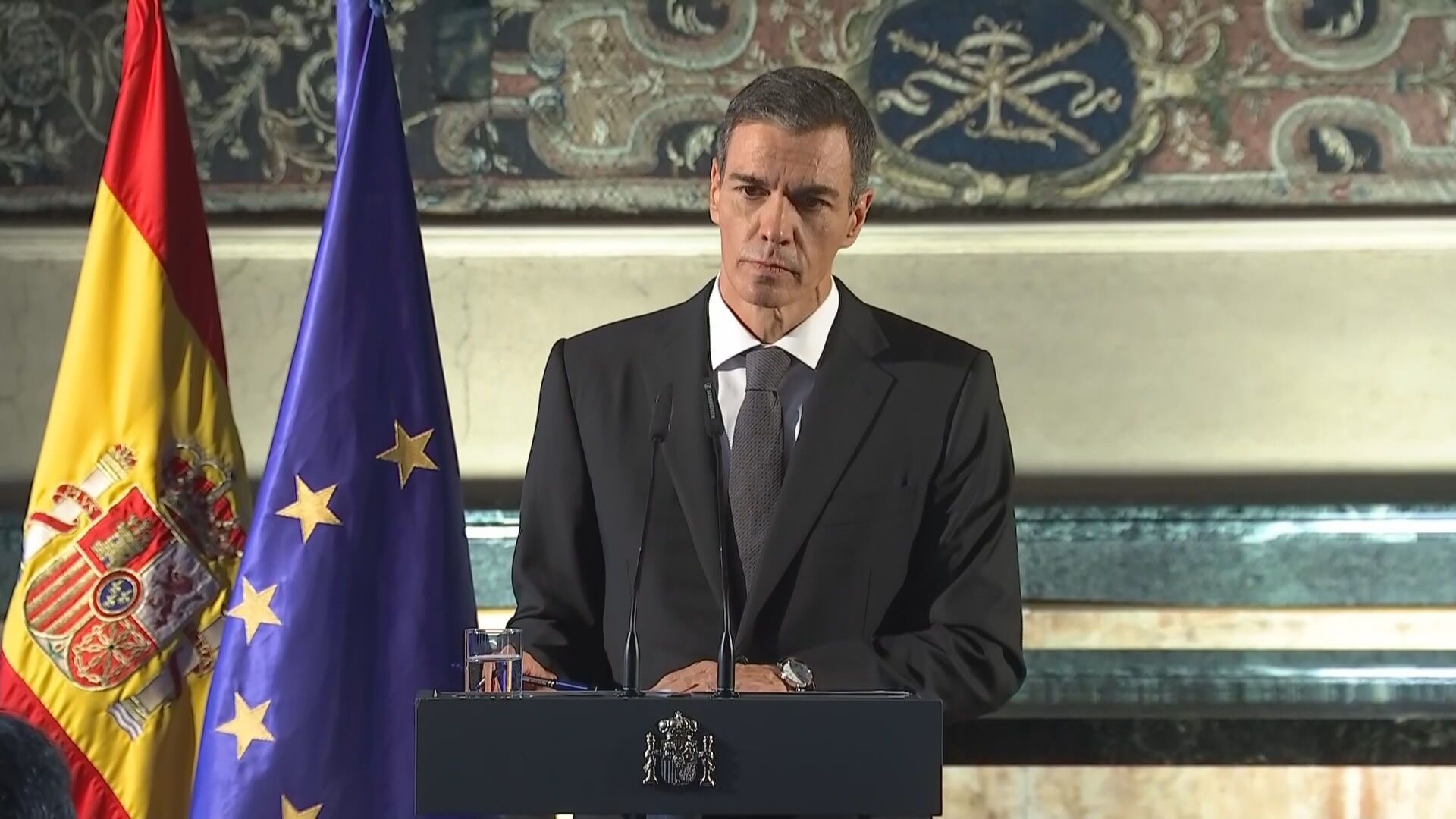 Pedro Sánchez, en directo desde Roma, reafirma todo su "apoyo a Zapatero" y reitera la colaboración con la Justicia sobre el requerimiento de la UCO en Ferraz