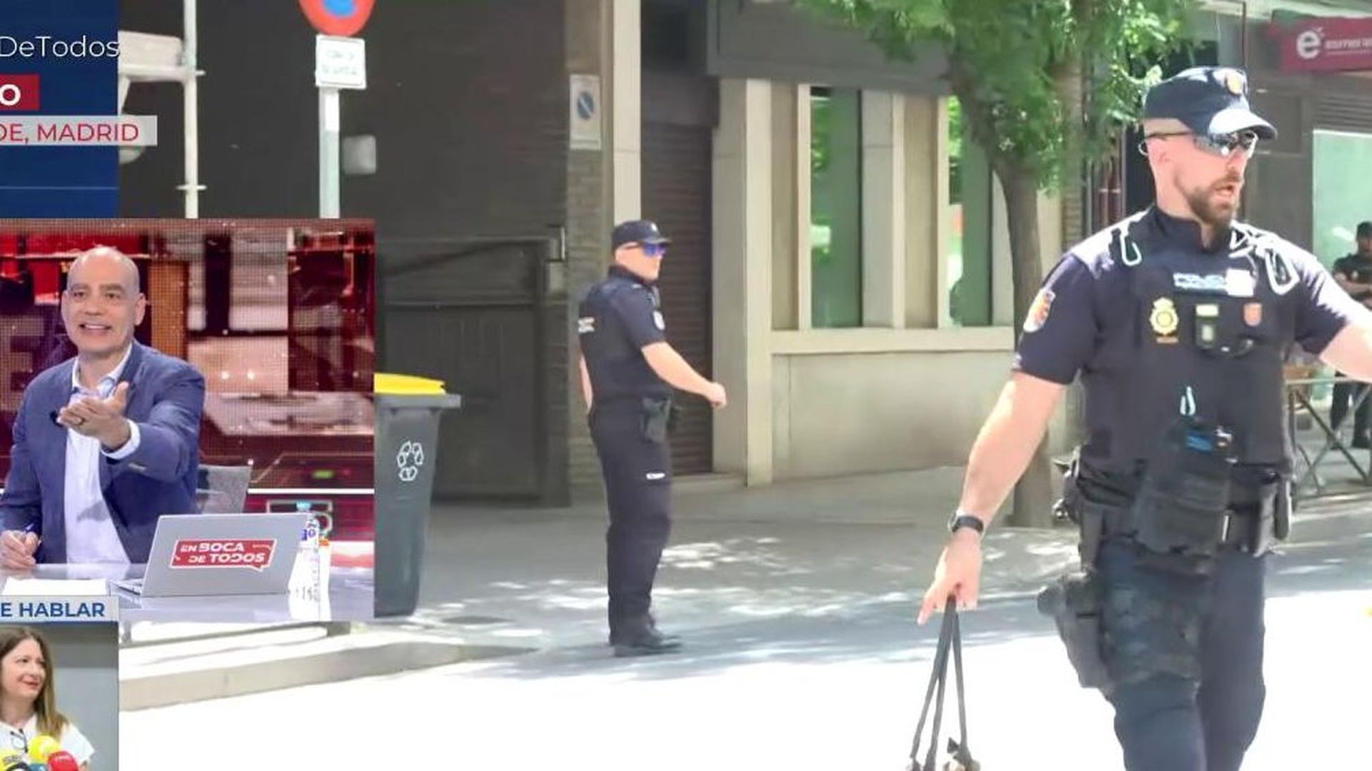 Se llevan las pertenencias de la reportera de ‘En boca de todos’ en la puerta de Ferraz: “¡Mi bolso!”